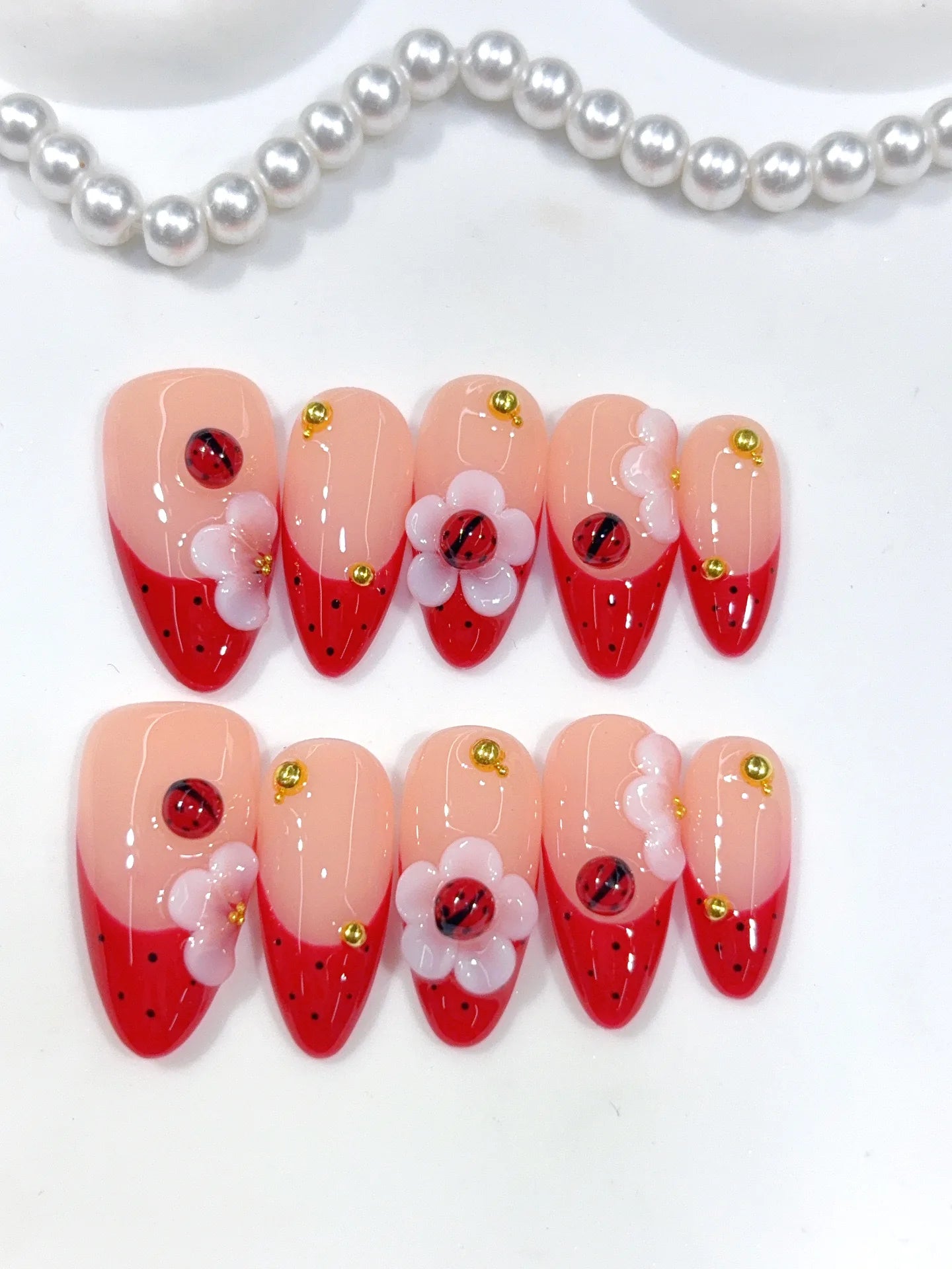 D656 - Medium Nude Red Almond French Tip Heart Flowers - view 6