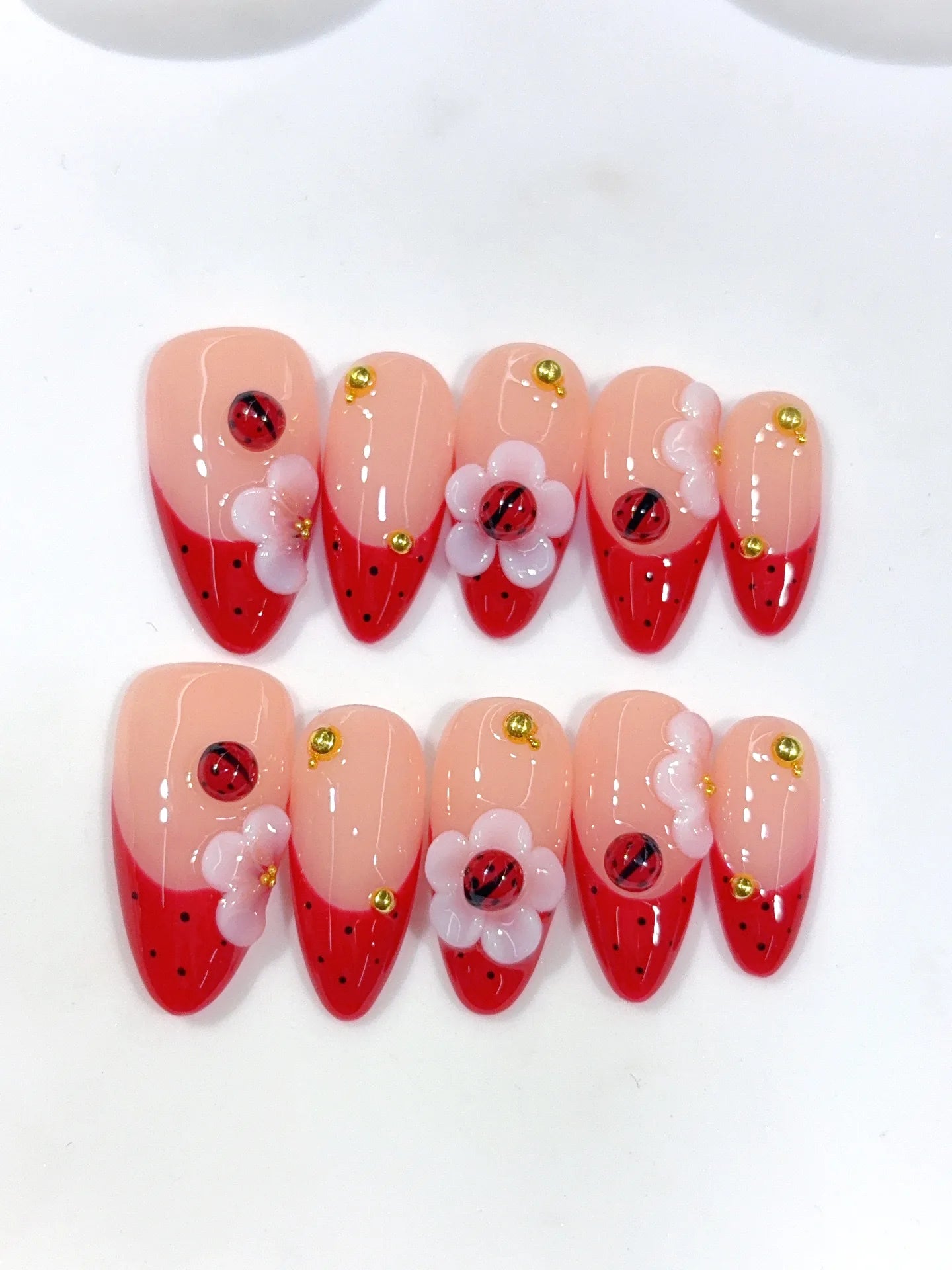 D656 - Medium Nude Red Almond French Tip Heart Flowers - view 1
