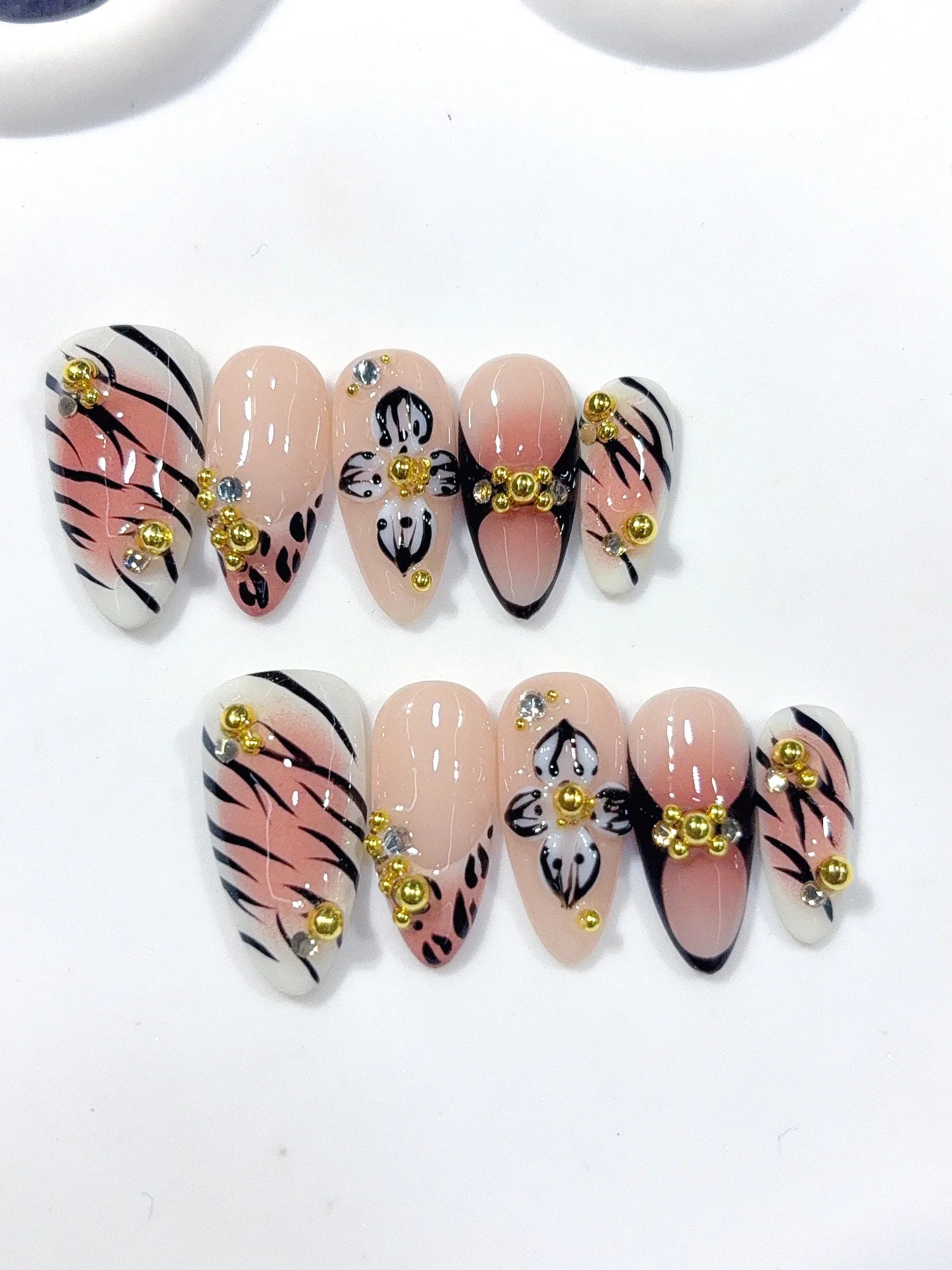 D668 - Medium Nude Black Almond Abstract Line 3D Flowers - view 1