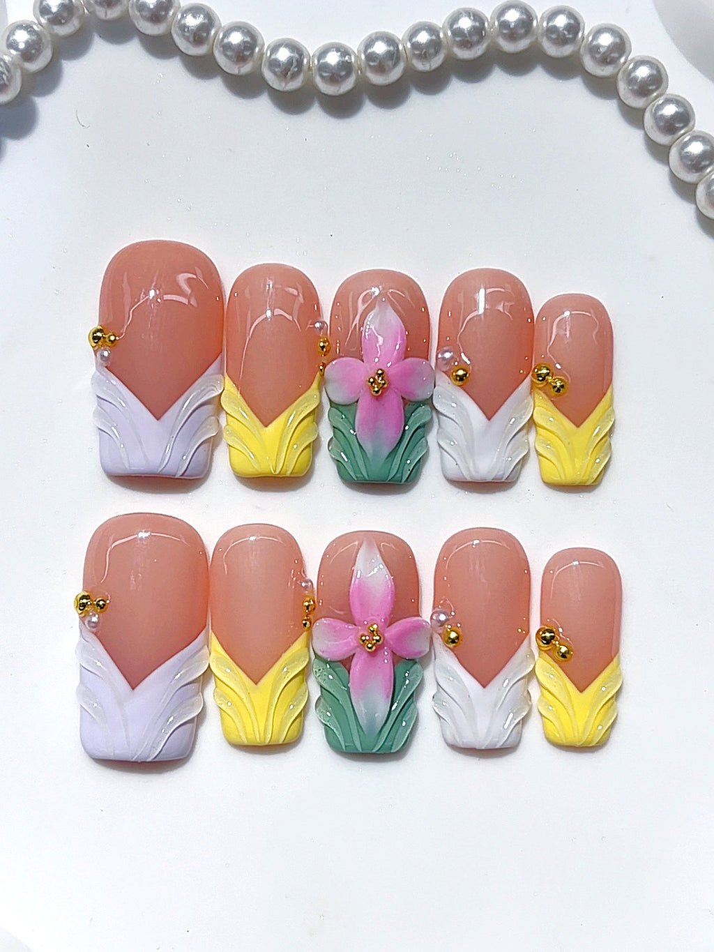 D697 product image 04