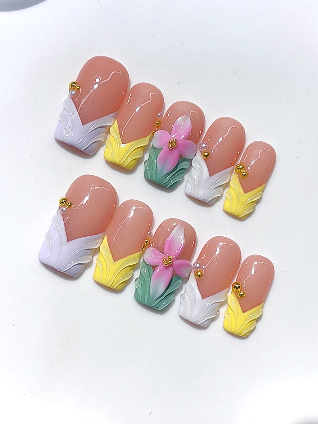 D697 product image 06