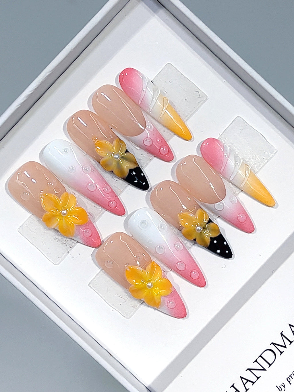 D700 product image 03