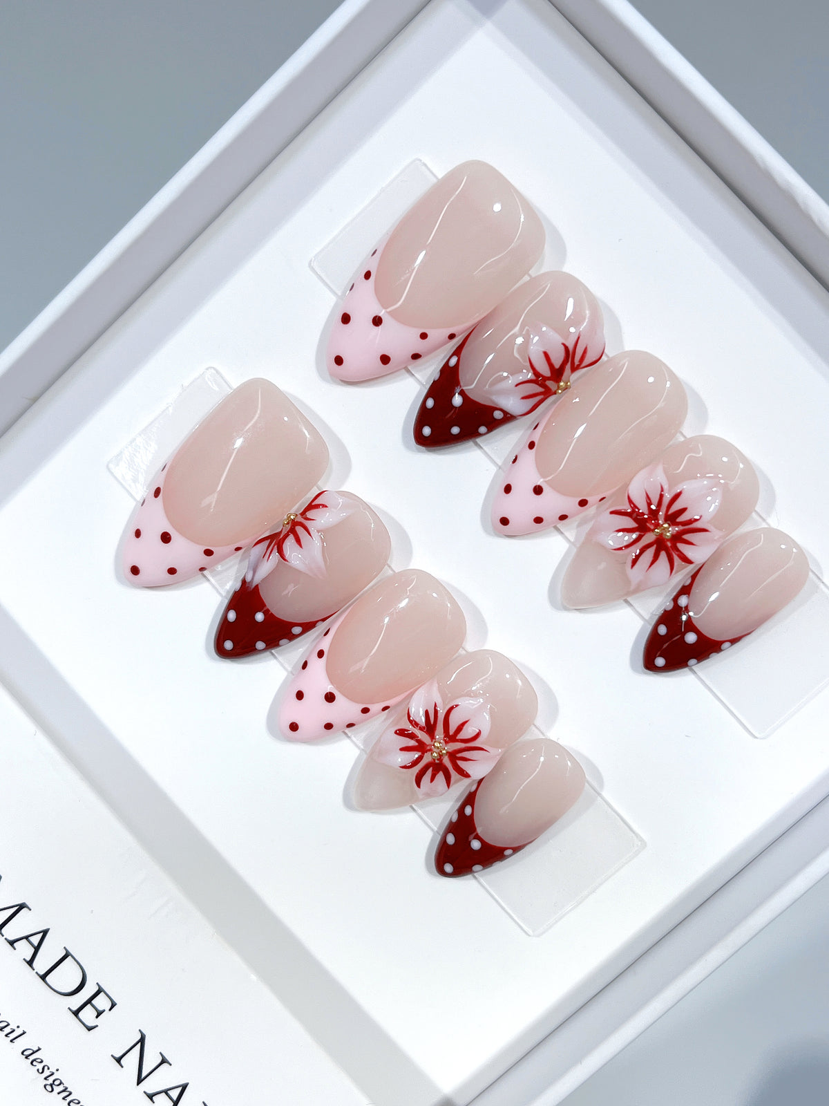 D702 product image 01