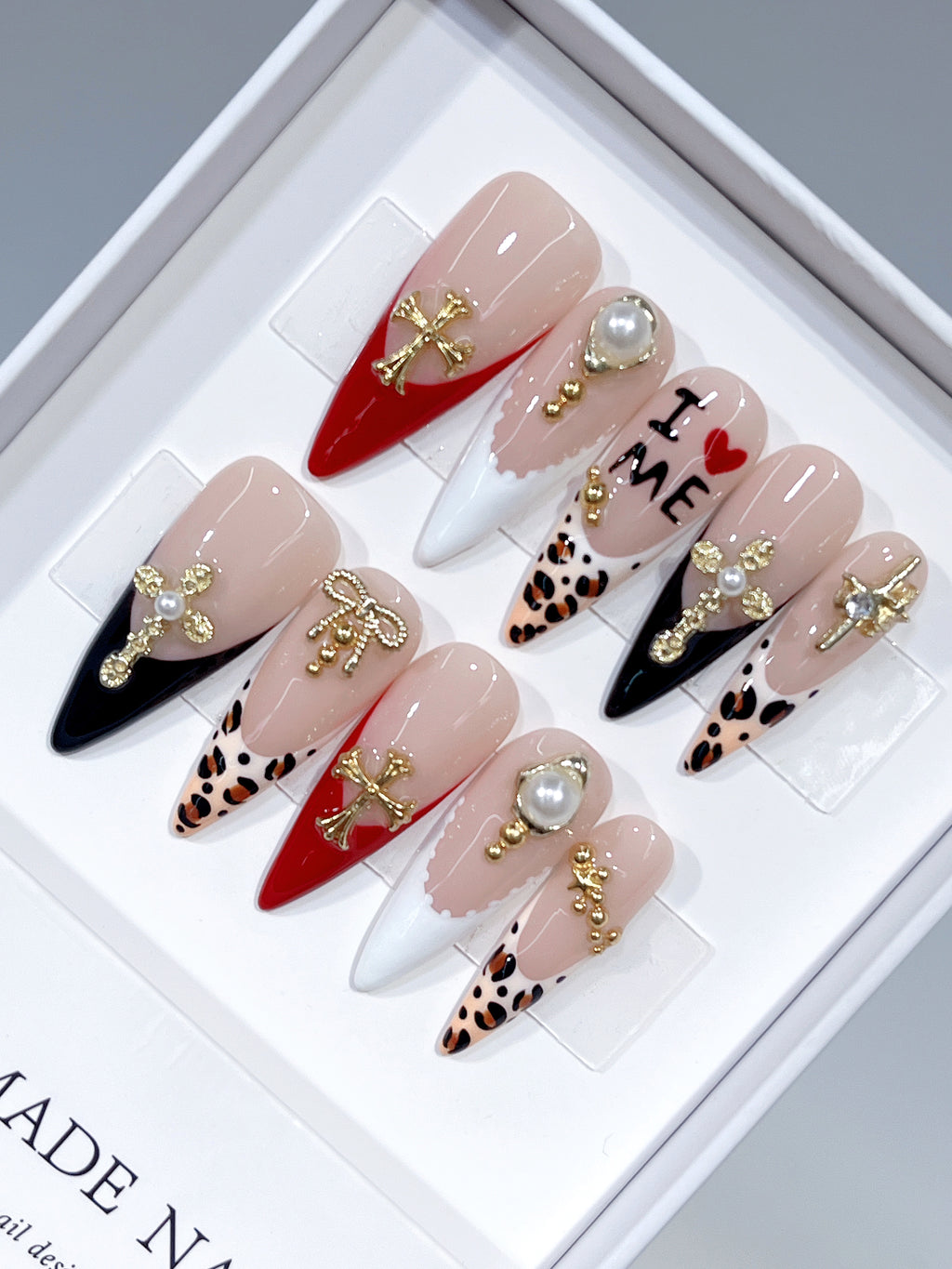 D711 product image 01
