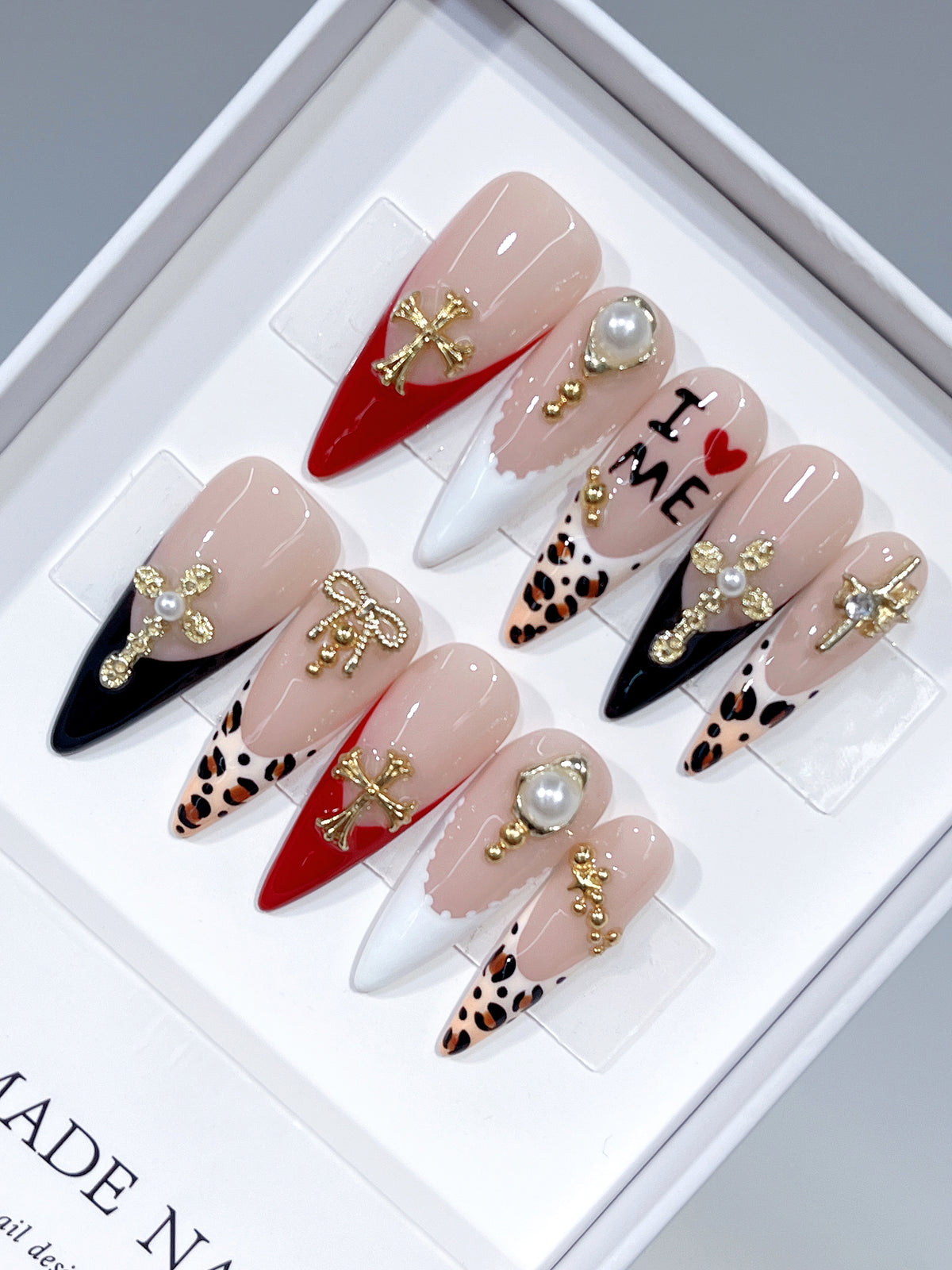 D711 product image 01