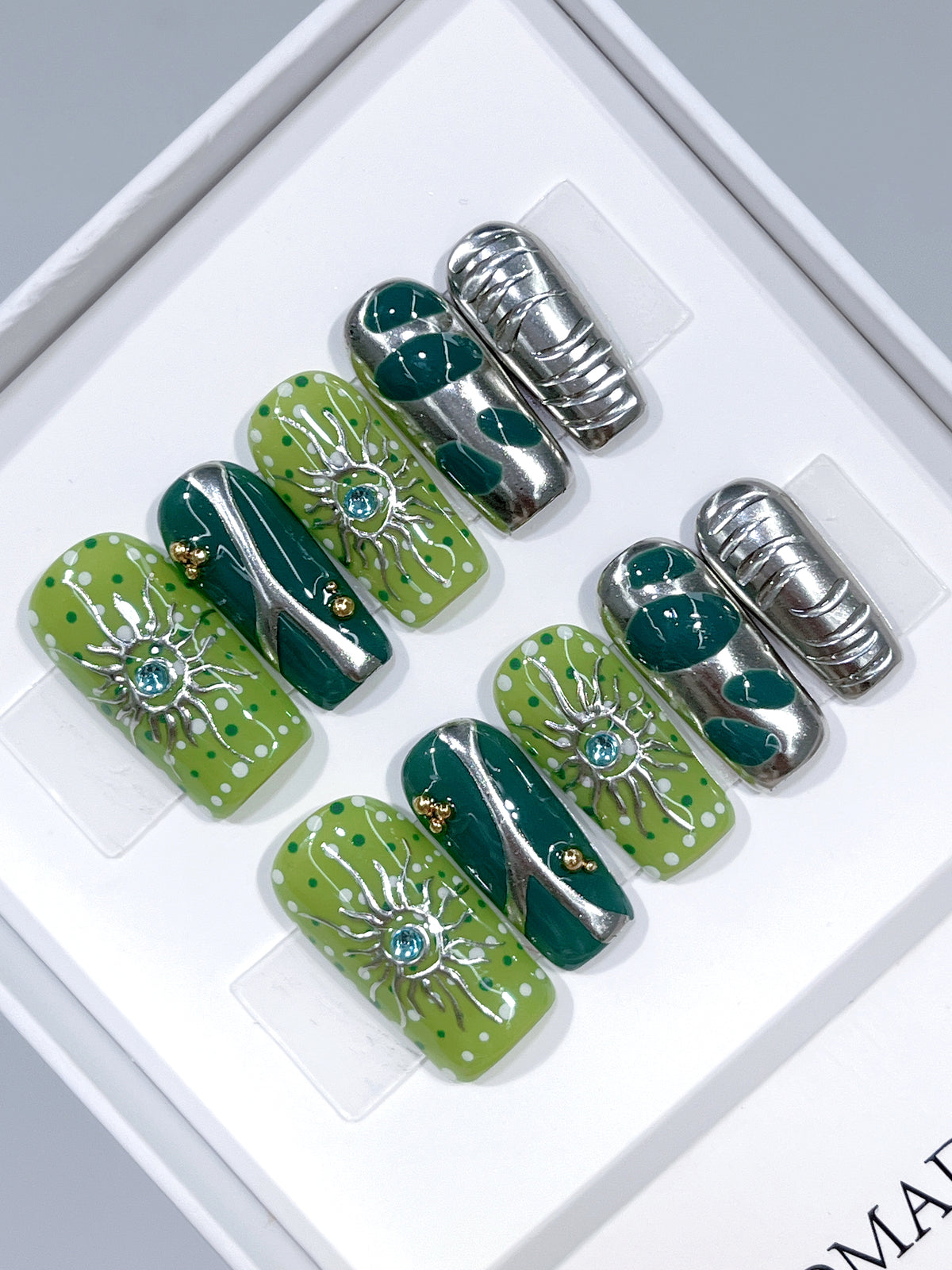 D712 product image 03