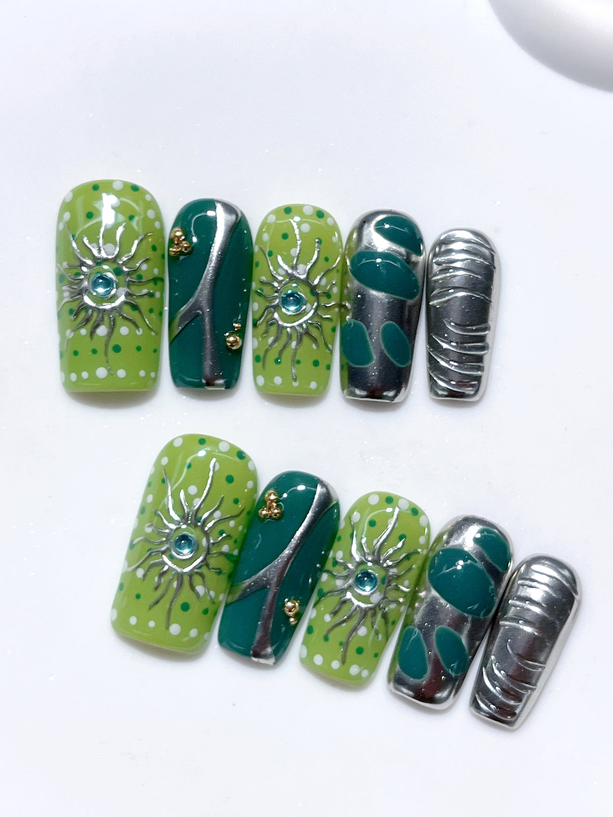 D712 product image 07