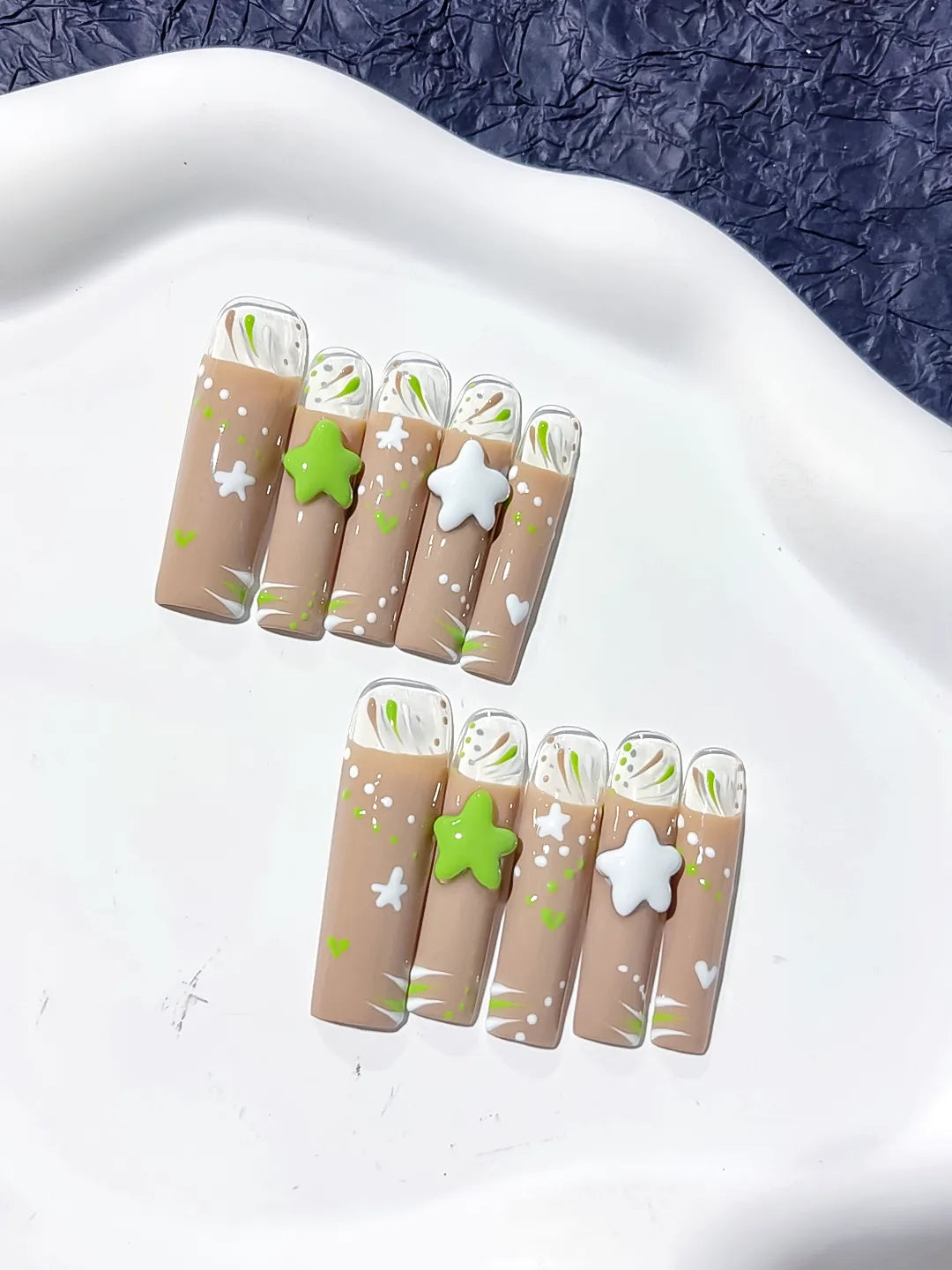 Nude White Green Abstract Star Heart 3D press on nails detail view