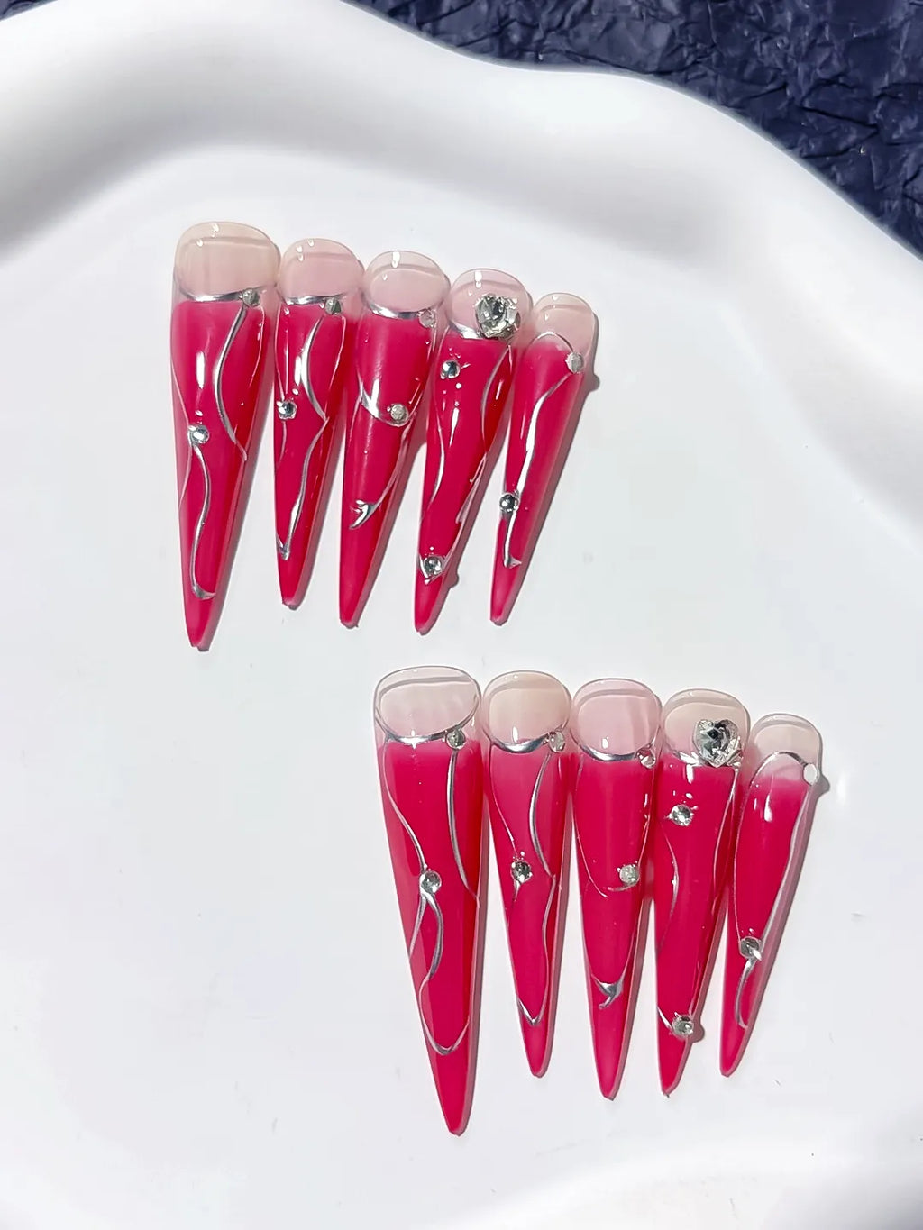 Pink Nude Silver Ombre Metal Line Rhinestone press on nails detail view