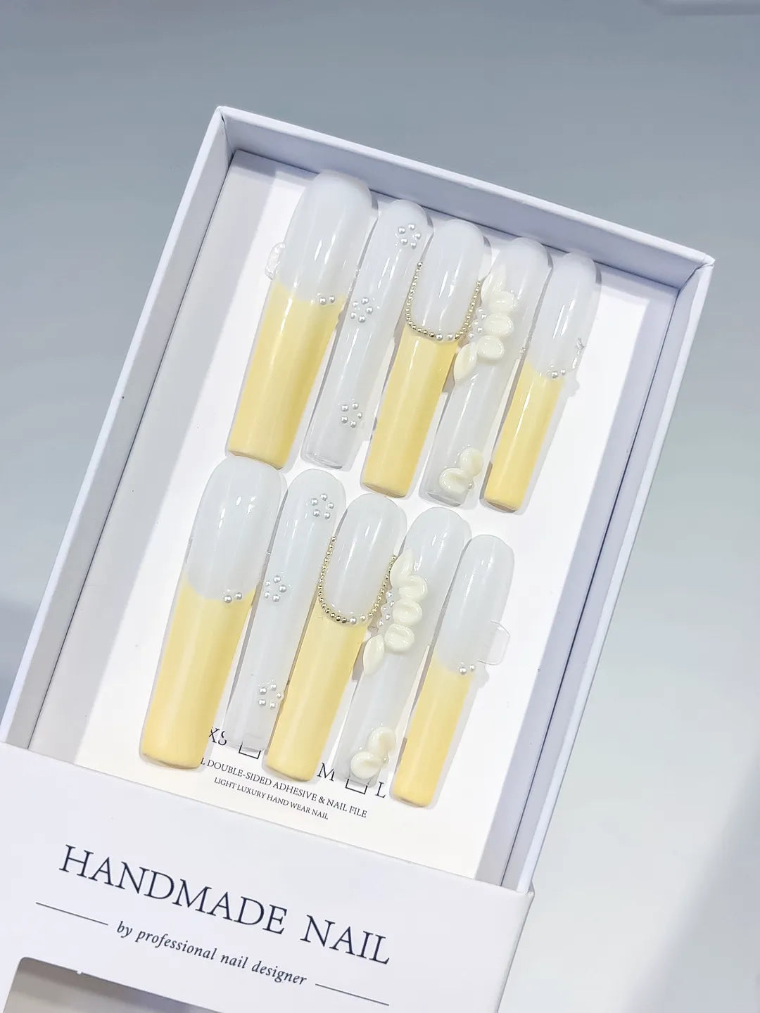 White Yellow Silver French tip Flower Pearl Chain press on nails