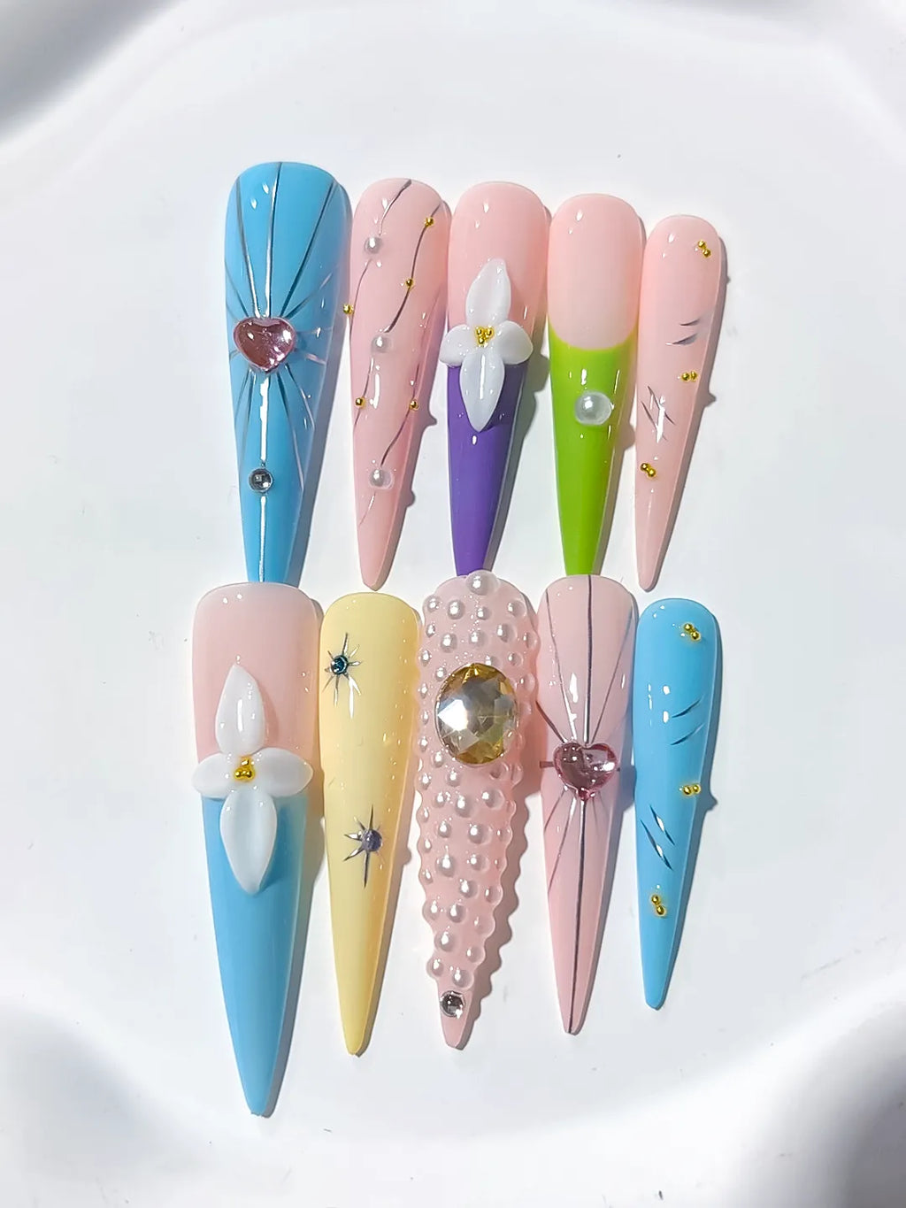 Blue Nude Pink Purple Green Yellow White Gold Abstract Flower Pearl Heart Rhinestone 3D press on nails detail view