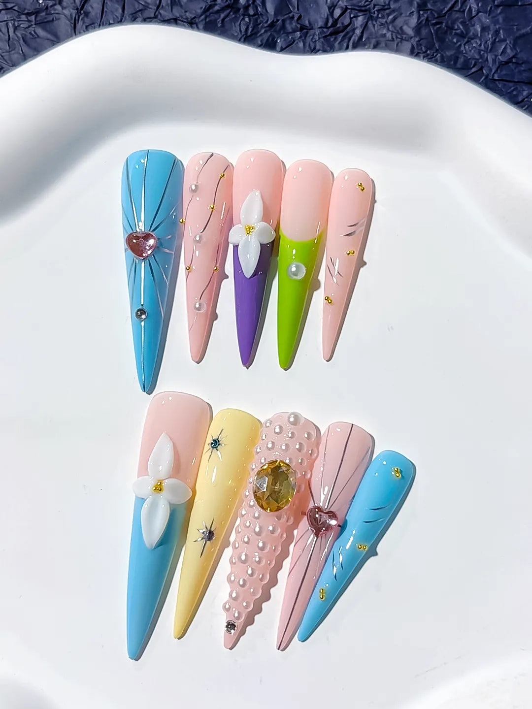 Blue Nude Pink Purple Green Yellow White Gold Abstract Flower Pearl Heart Rhinestone 3D press on nails detail view