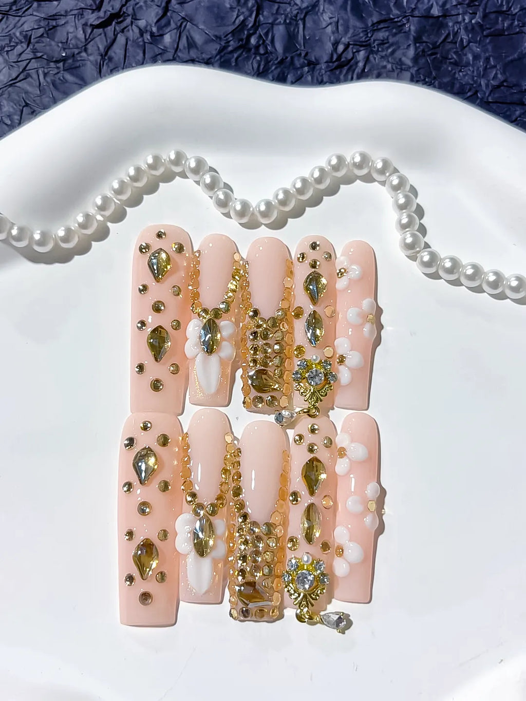 Pink Nude Gold White Silver Solid color Flower Rhinestone Chain Metallic Accent 3D press on nails close up