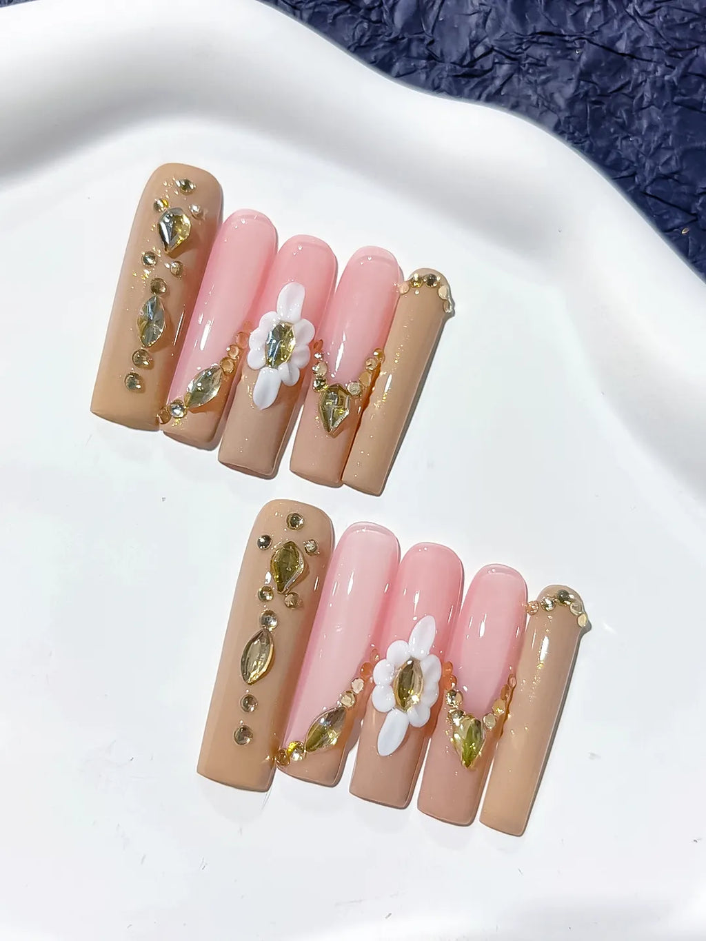 Nude Pink Gold White Solid color Flower Rhinestone Metallic Accent 3D press on nails detail view