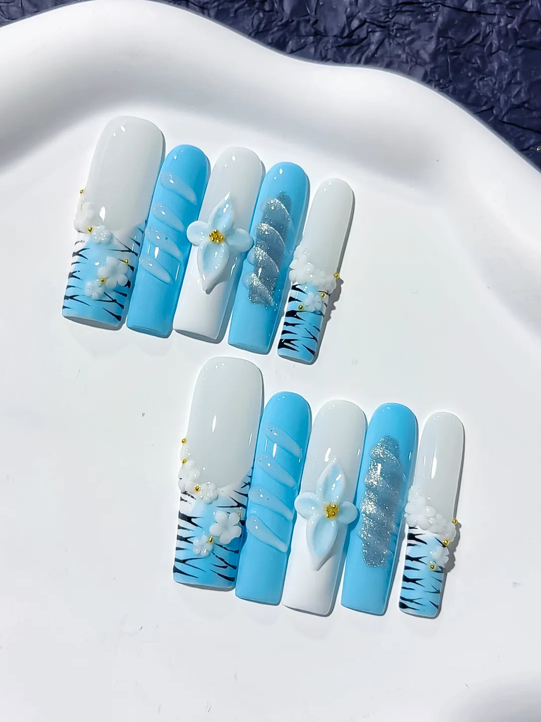 White Blue Silver Black Gold Abstract Flower Glitter Animal Print 3D press on nails detail view