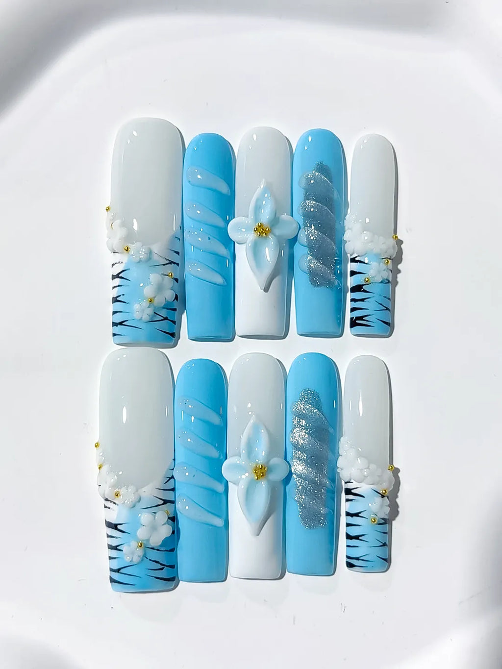 White Blue Silver Black Gold Abstract Flower Glitter Animal Print 3D press on nails detail view