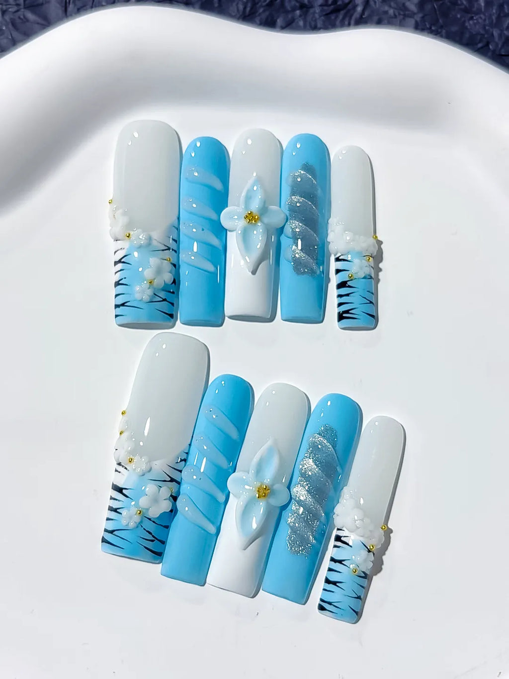 White Blue Silver Black Gold Abstract Flower Glitter Animal Print 3D press on nails detail view