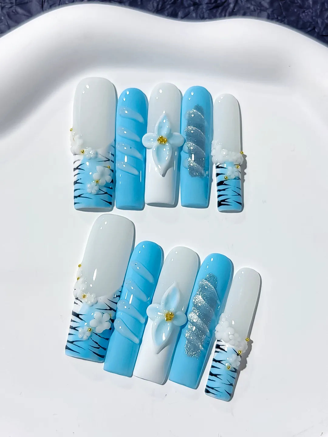 White Blue Silver Black Gold Abstract Flower Glitter Animal Print 3D press on nails detail view