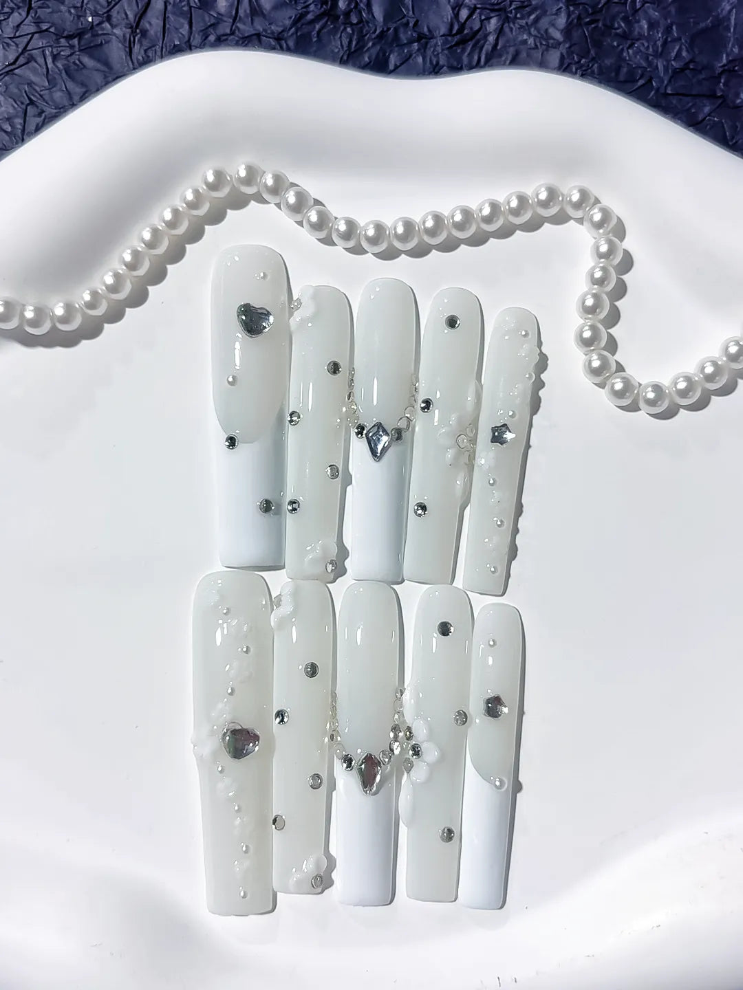 White Silver Solid color Heart Flower Rhinestone Pearl 3D press on nails close up