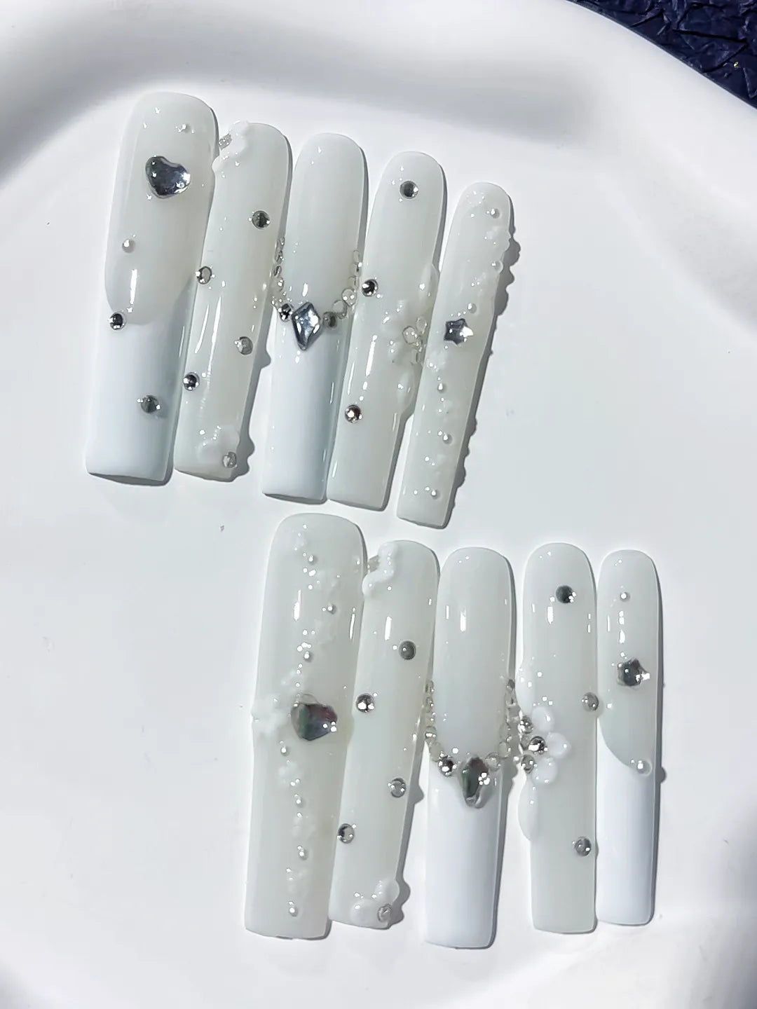 White Silver Solid color Heart Flower Rhinestone Pearl 3D press on nails detail view