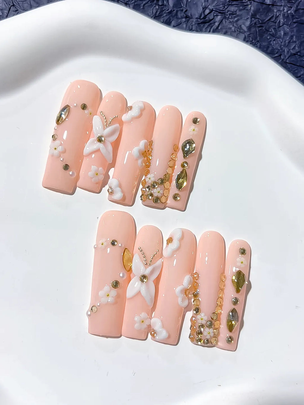 Pink Gold White Solid color Flower Pearl Chain Metallic Accent 3D press on nails detail view