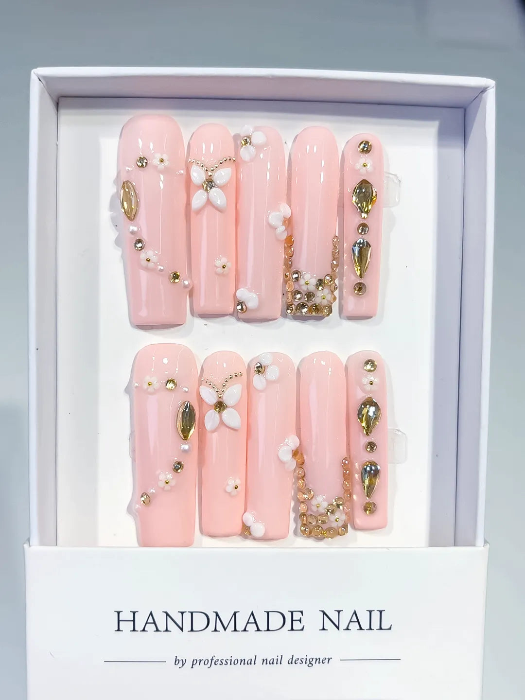 Pink Gold White Solid color Flower Pearl Chain Metallic Accent 3D press on nails full set view