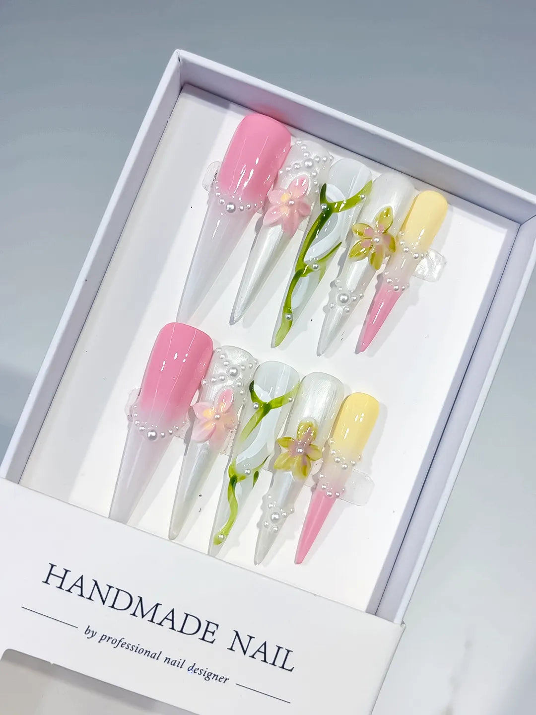 White Pink Yellow Green Abstract Flower Pearl 3D press on nails