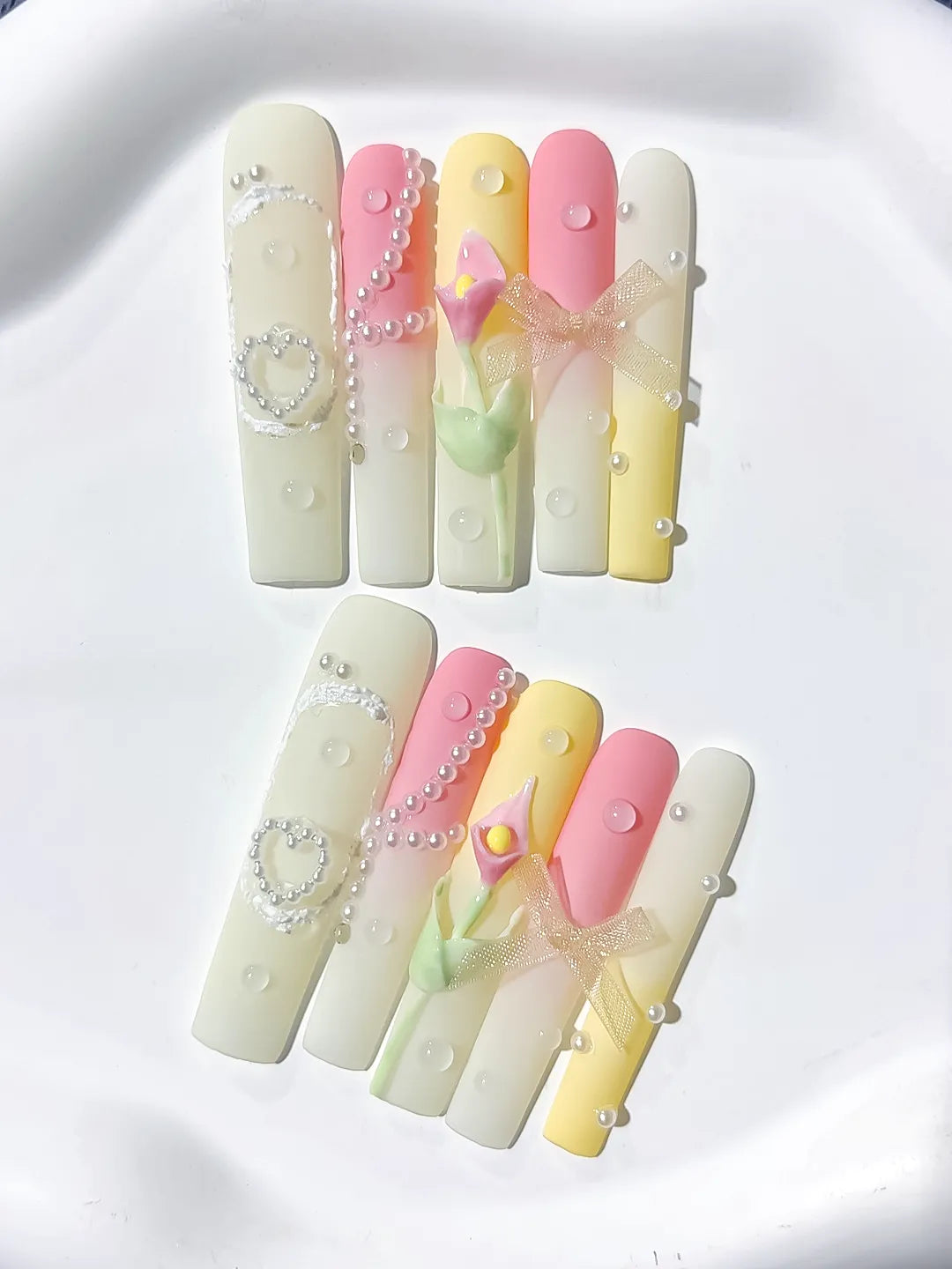 Yellow Pink White Silver Ombre Bow Heart Pearl 3D press on nails close up
