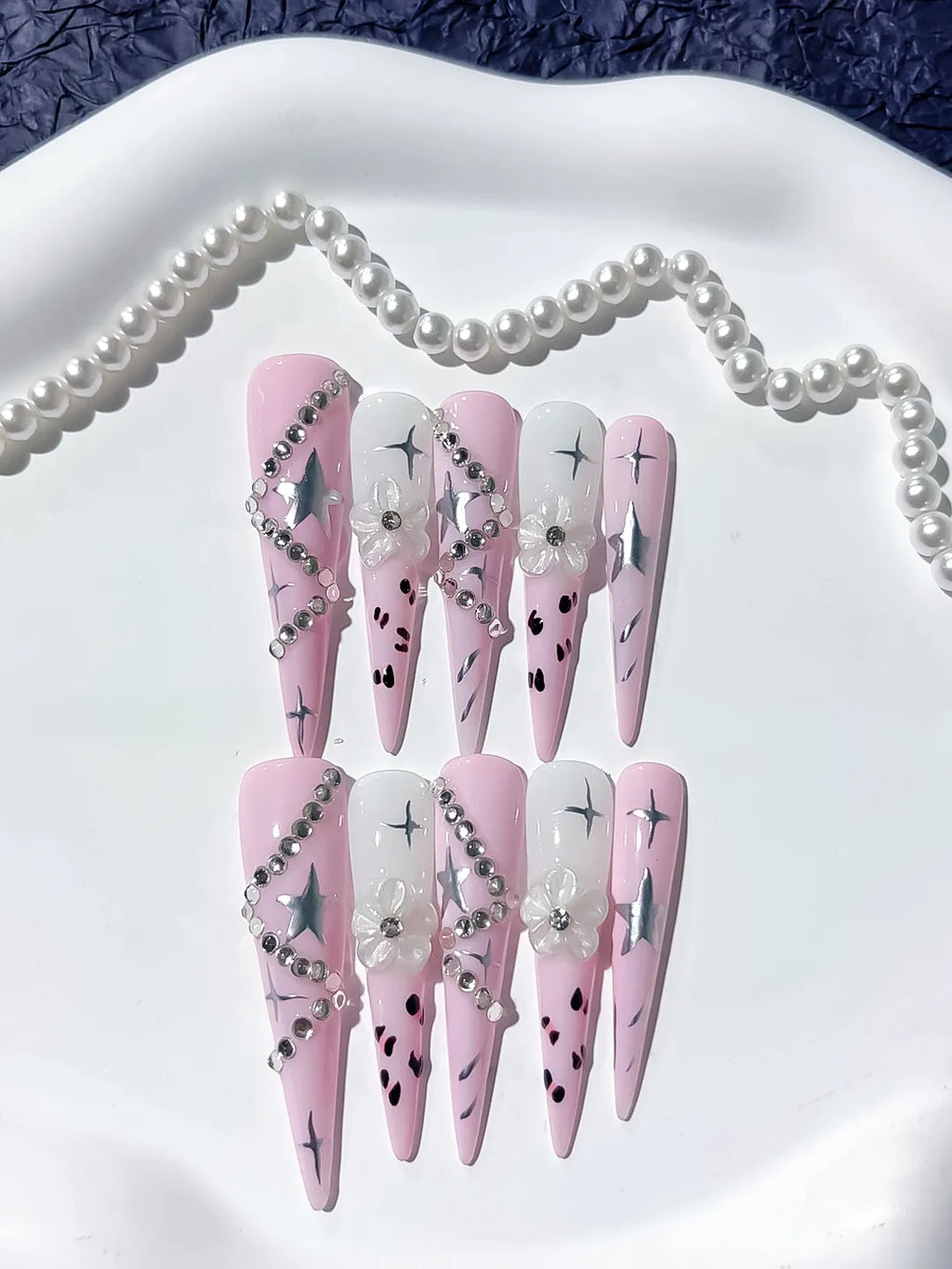Pink White Silver Black Abstract Star Flower Rhinestone Chain 3D press on nails detail view