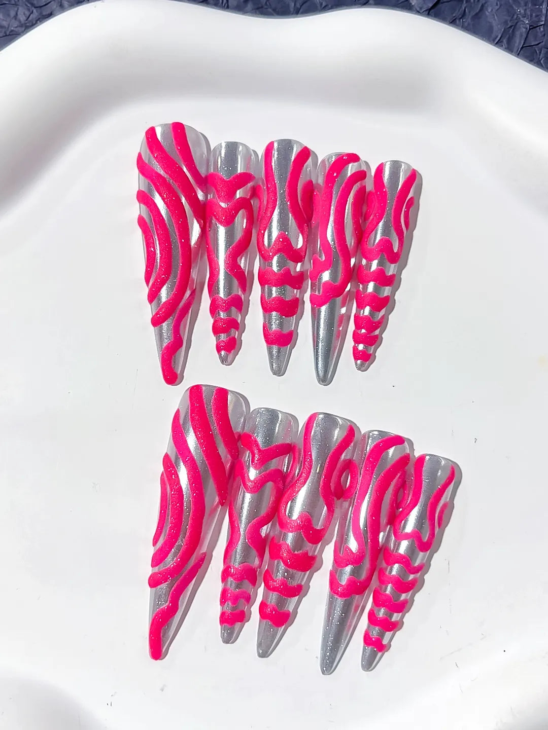 Silver Pink Metallic 3D Texture press on nails detail view
