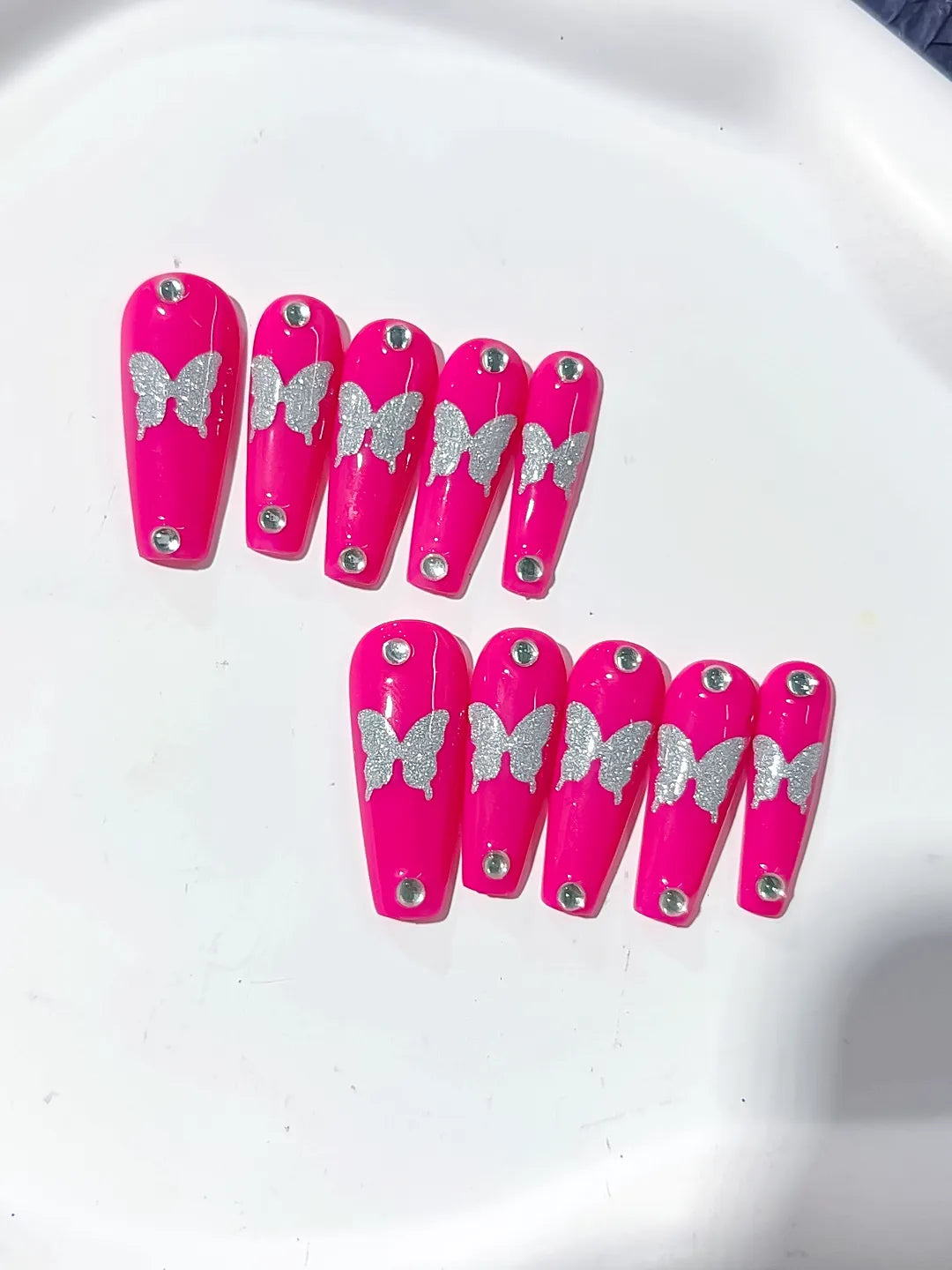 Pink Silver Solid color Butterfly Rhinestone press on nails detail view