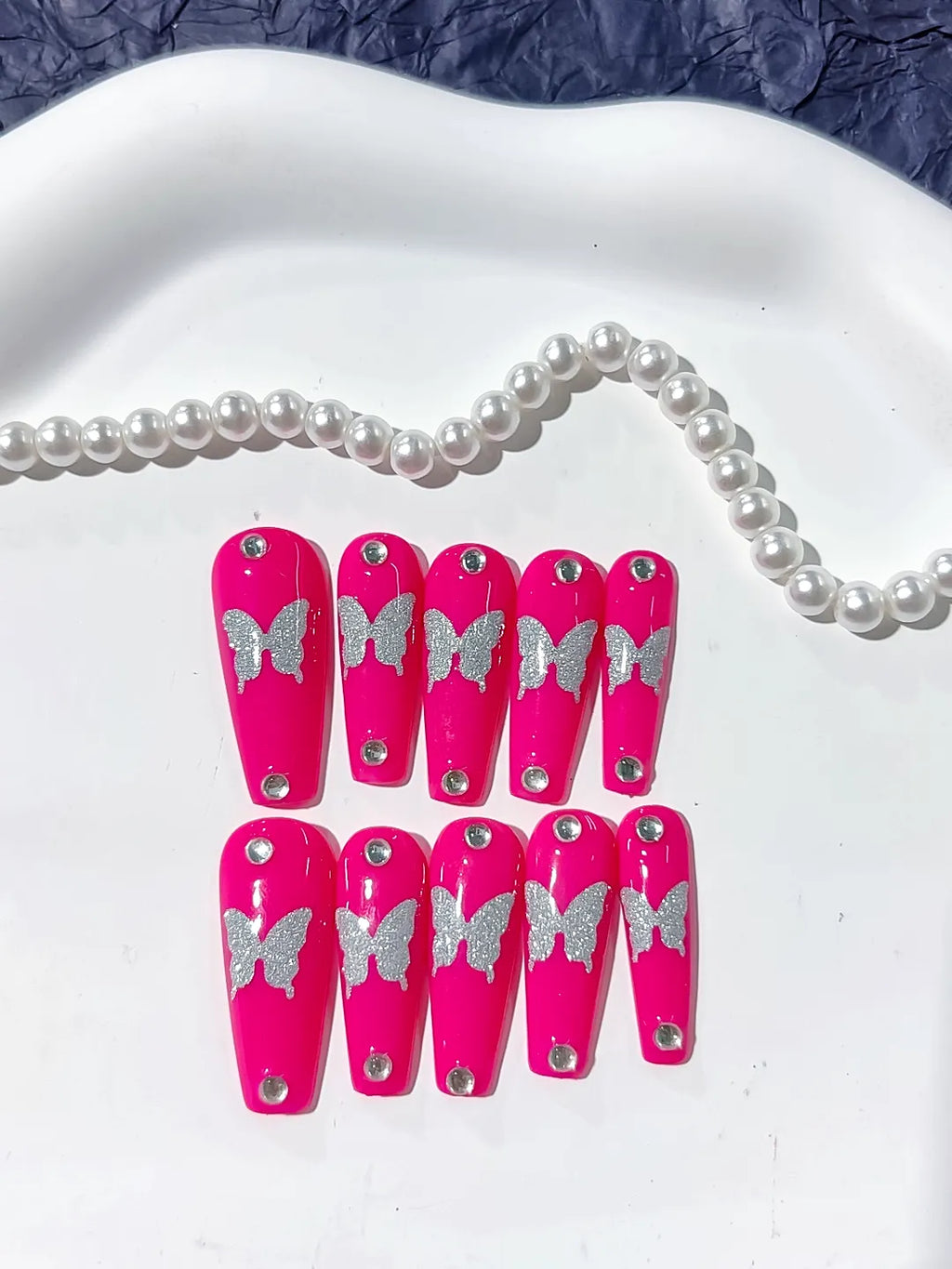 Pink Silver Solid color Butterfly Rhinestone press on nails detail view