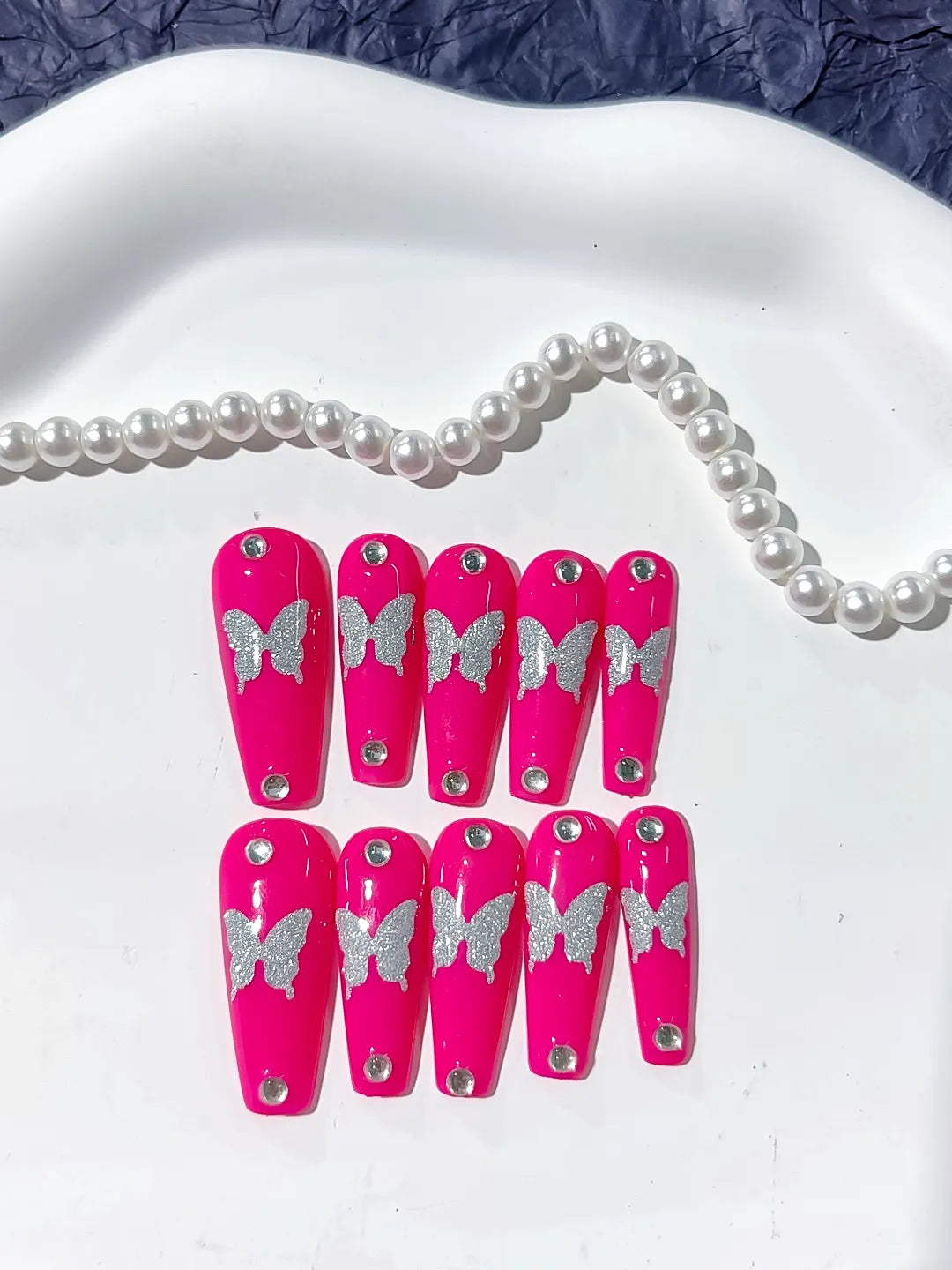 Pink Silver Solid color Butterfly Rhinestone press on nails detail view