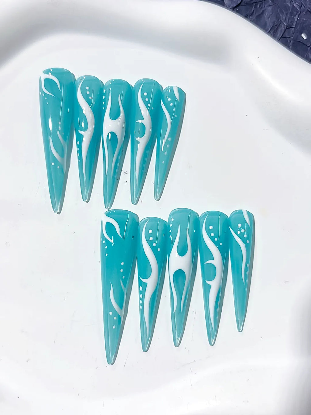 Blue White Abstract Flame press on nails detail view