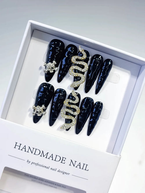 Black Gold Solid color Snake Crown Glitter 3D press on nails