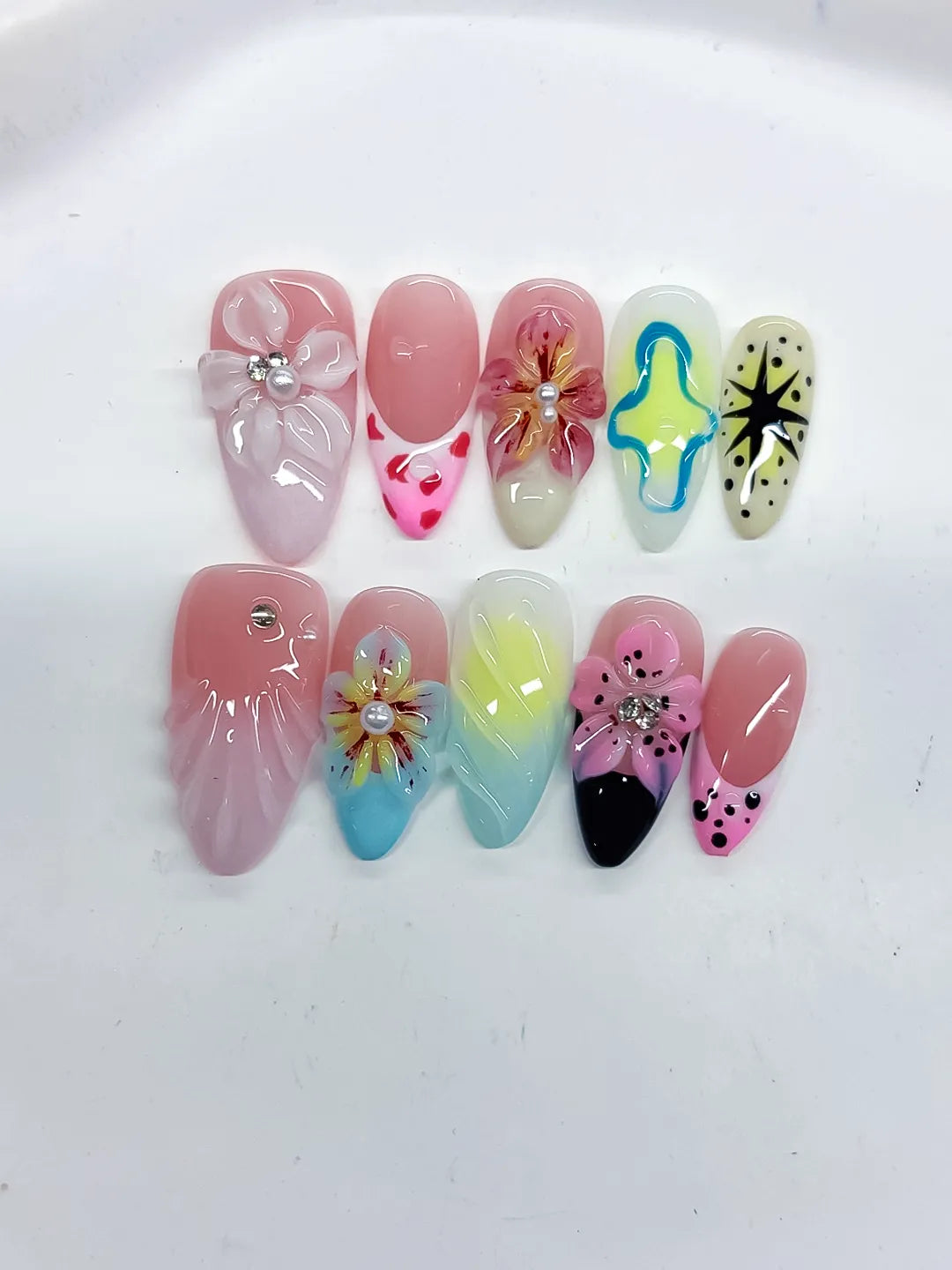 Pink White Yellow Blue Black Abstract Flower Shell Starburst 3D press on nails detail view