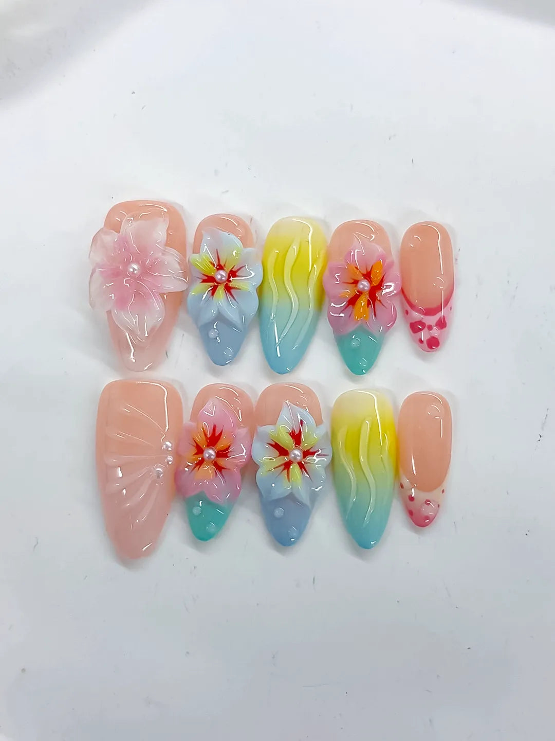 Nude Pink Blue Yellow Orange Ombre Flower Shell Dot 3D press on nails close up