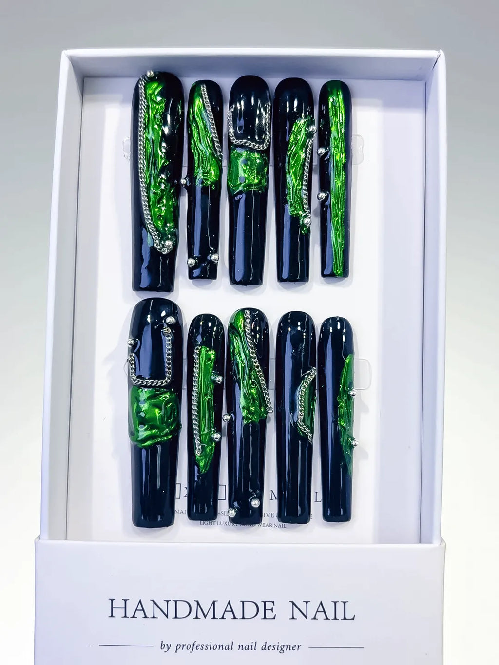 Black Green Silver Metallic 3D Chain press on nails full set view