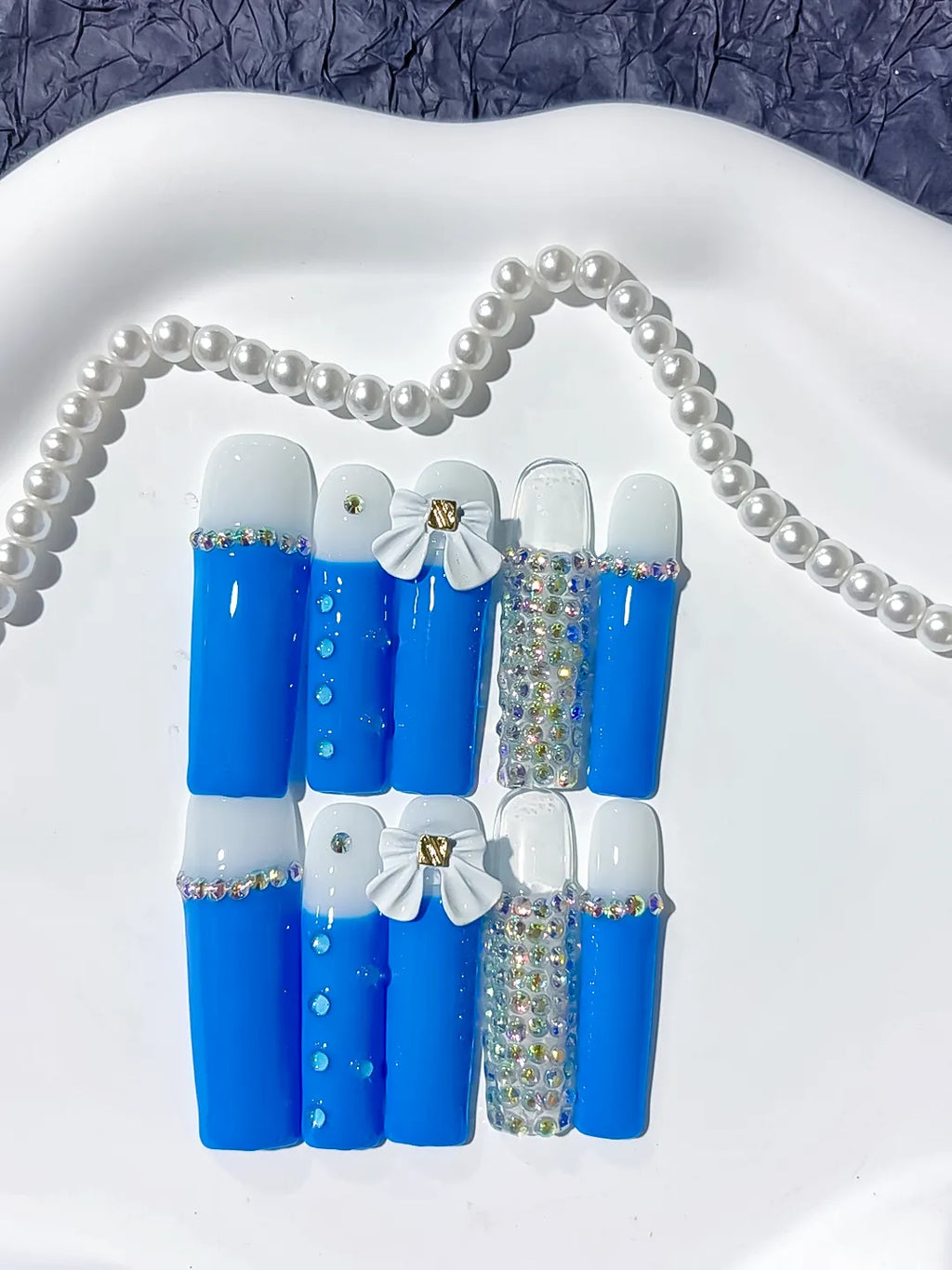 Blue White Silver Solid color Bow Rhinestone press on nails detail view