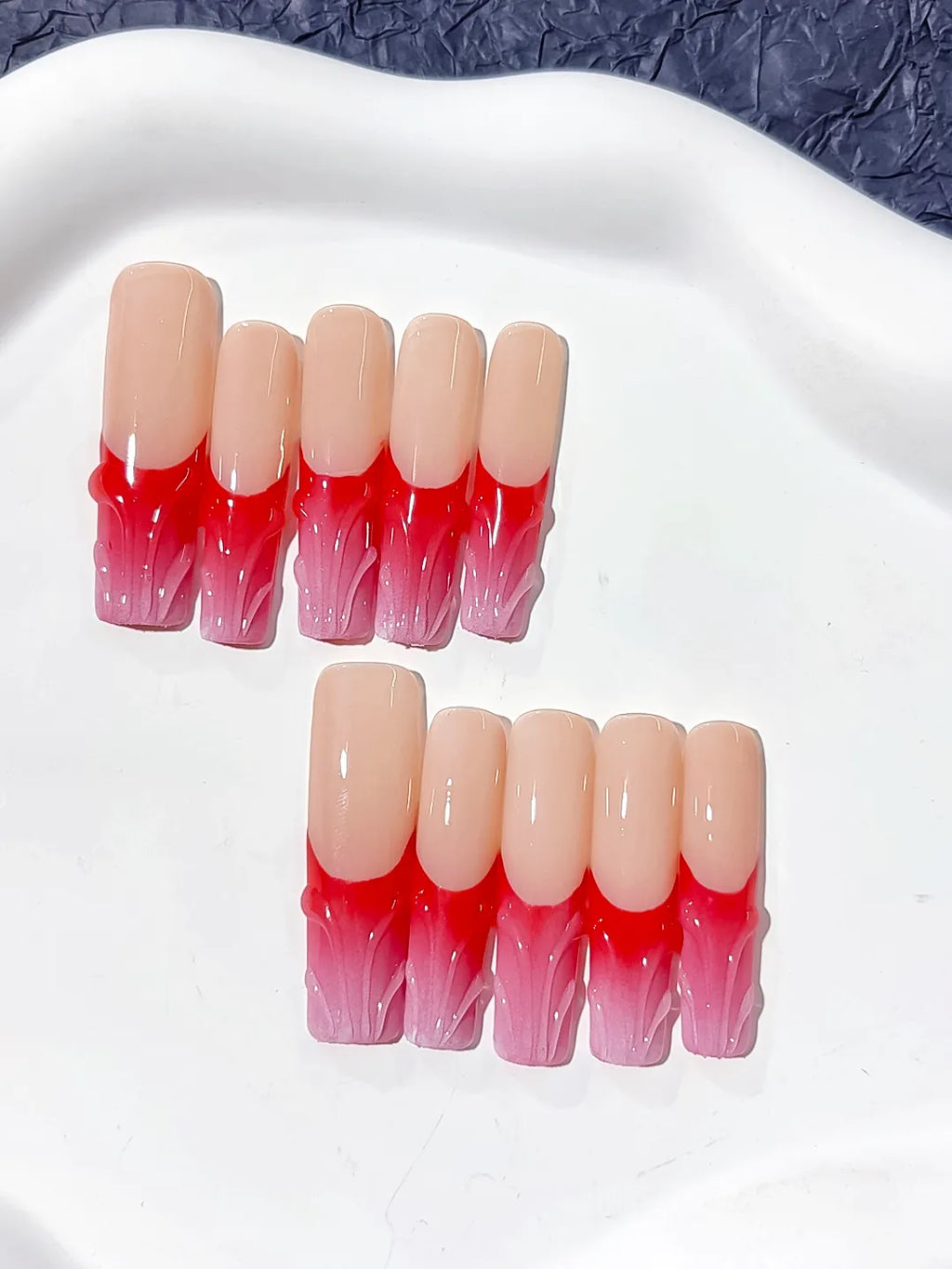 Nude Brown French tip Flower Dot Pattern Chain press on nails detail view