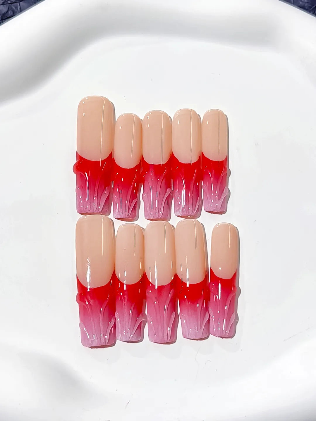 Nude Brown French tip Flower Dot Pattern Chain press on nails detail view