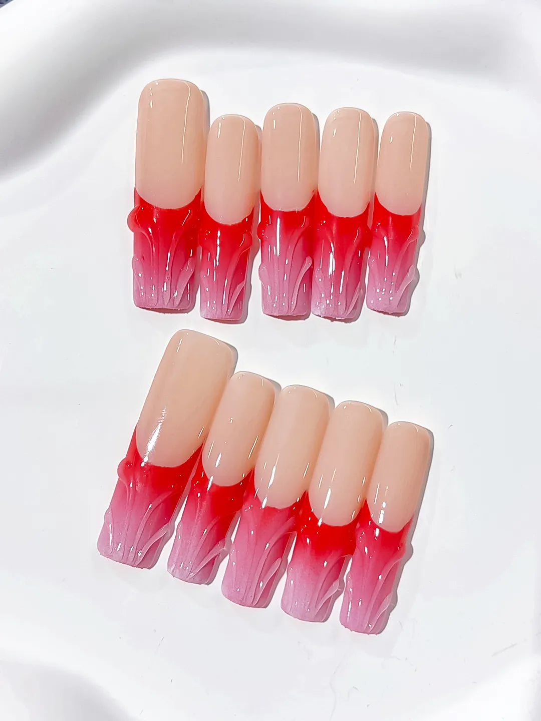 Nude Brown French tip Flower Dot Pattern Chain press on nails detail view