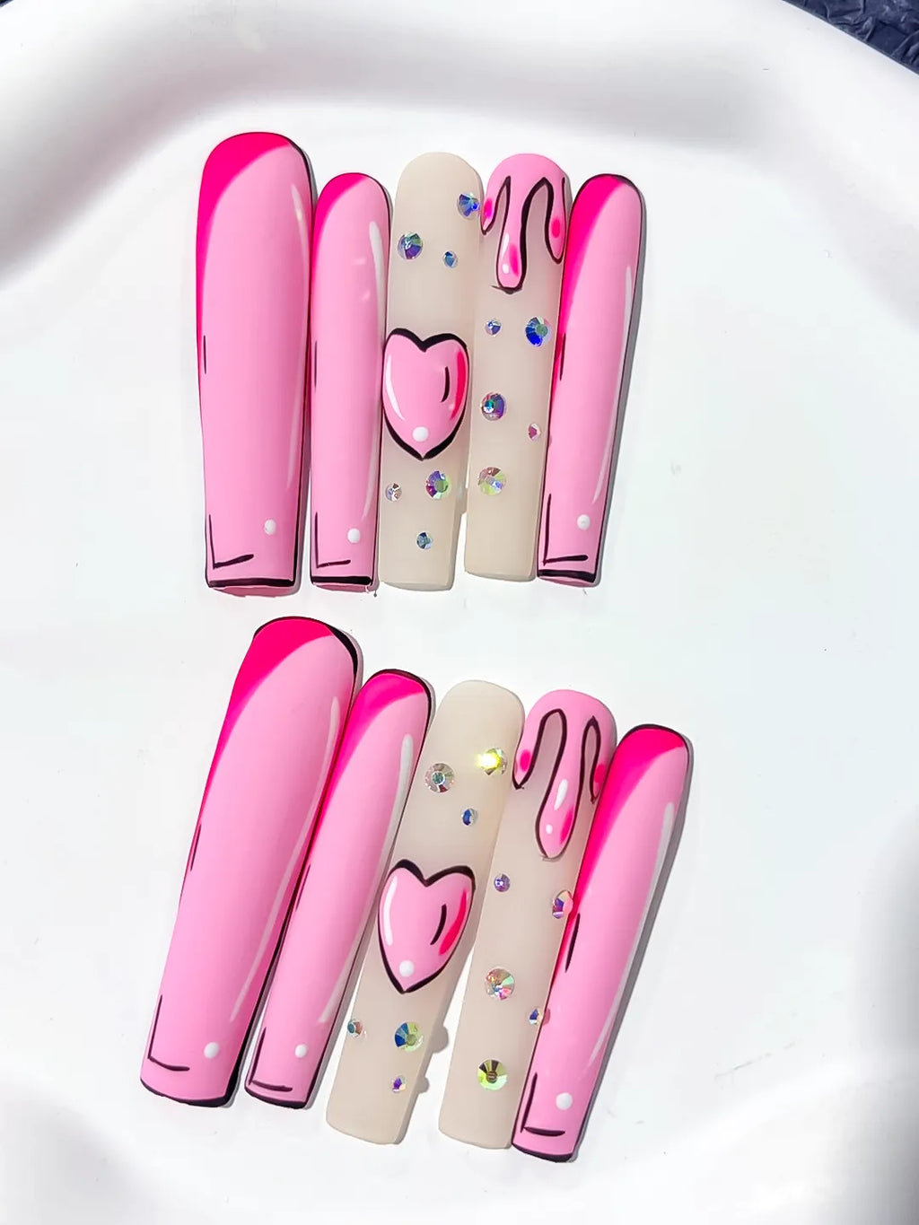 Pink Nude Black Abstract Heart Rhinestone press on nails detail view