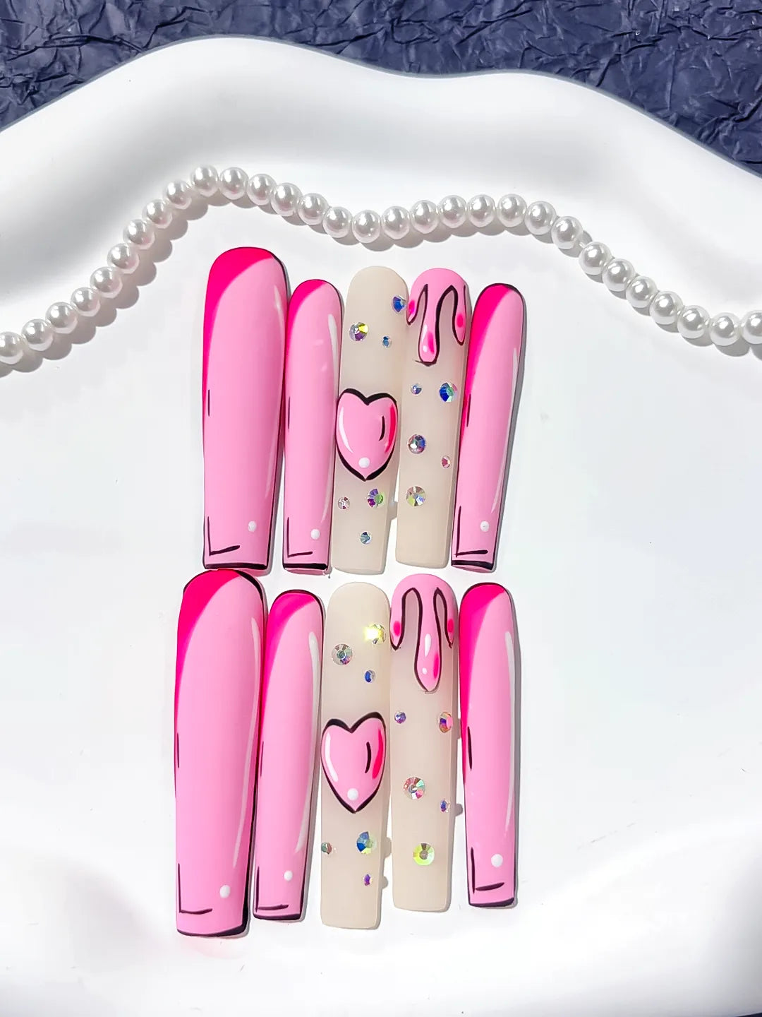 Pink Nude Black Abstract Heart Rhinestone press on nails detail view