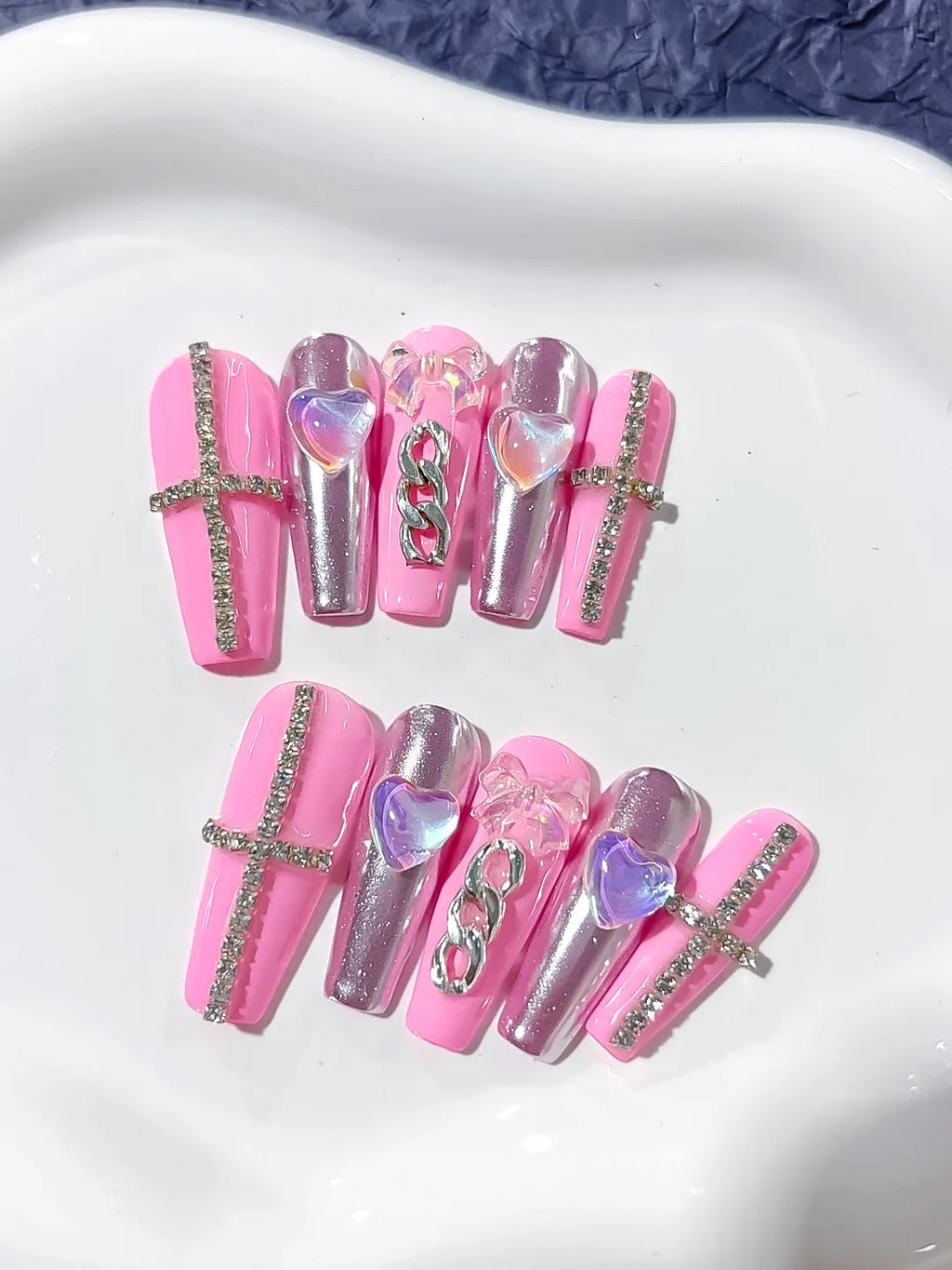 Pink Silver Metallic Heart Chain Rhinestone press on nails close up