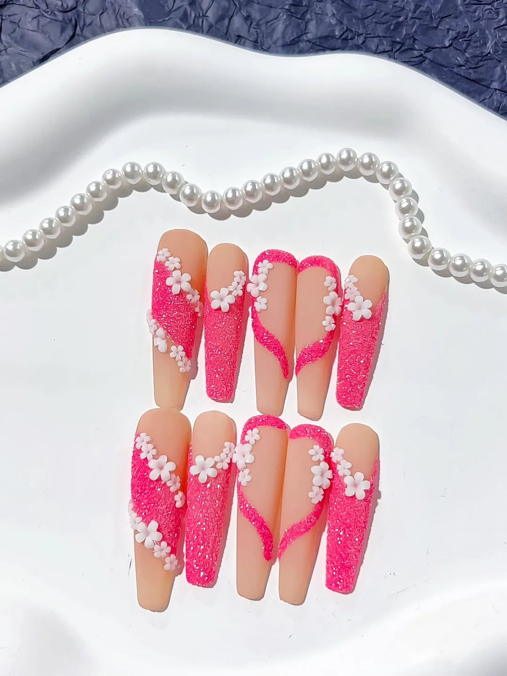 Nude Pink White Glitter Flower 3D press on nails detail view