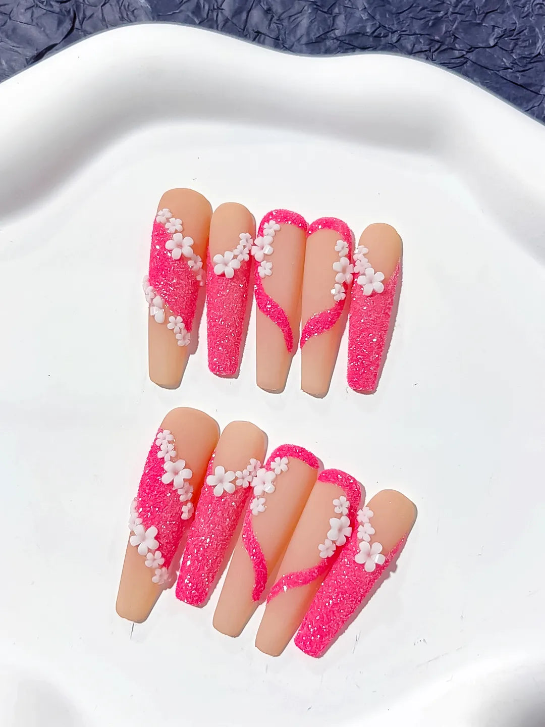 Nude Pink White Glitter Flower 3D press on nails detail view