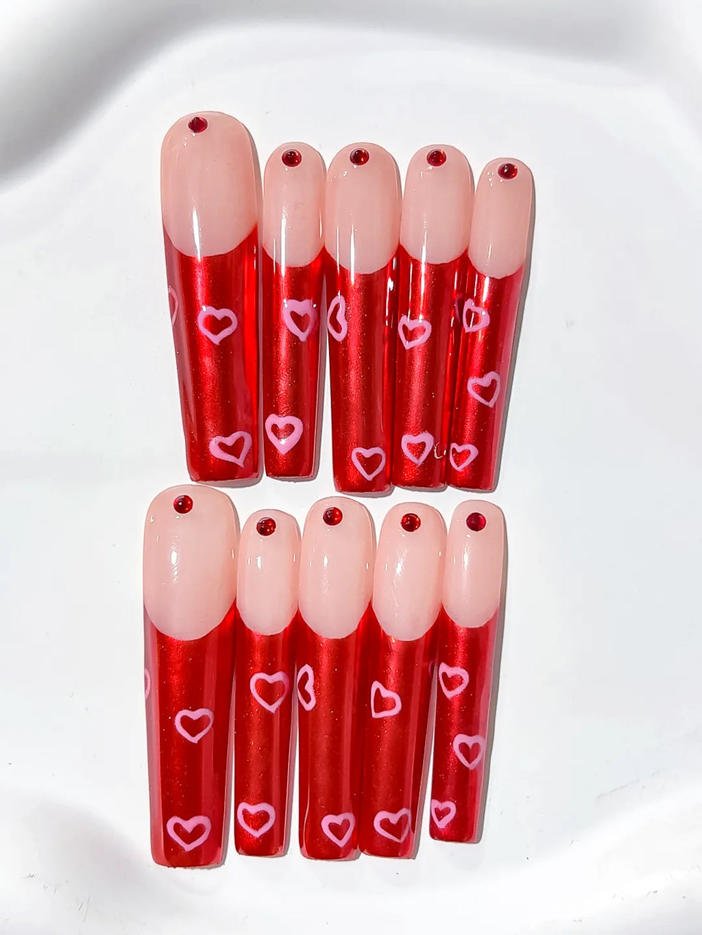 Nude Red Silver Solid color Rhinestone press on nails detail view