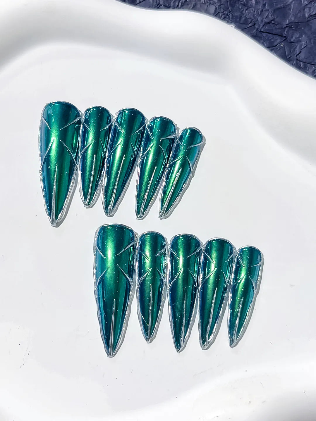 Green Black Metallic press on nails detail view