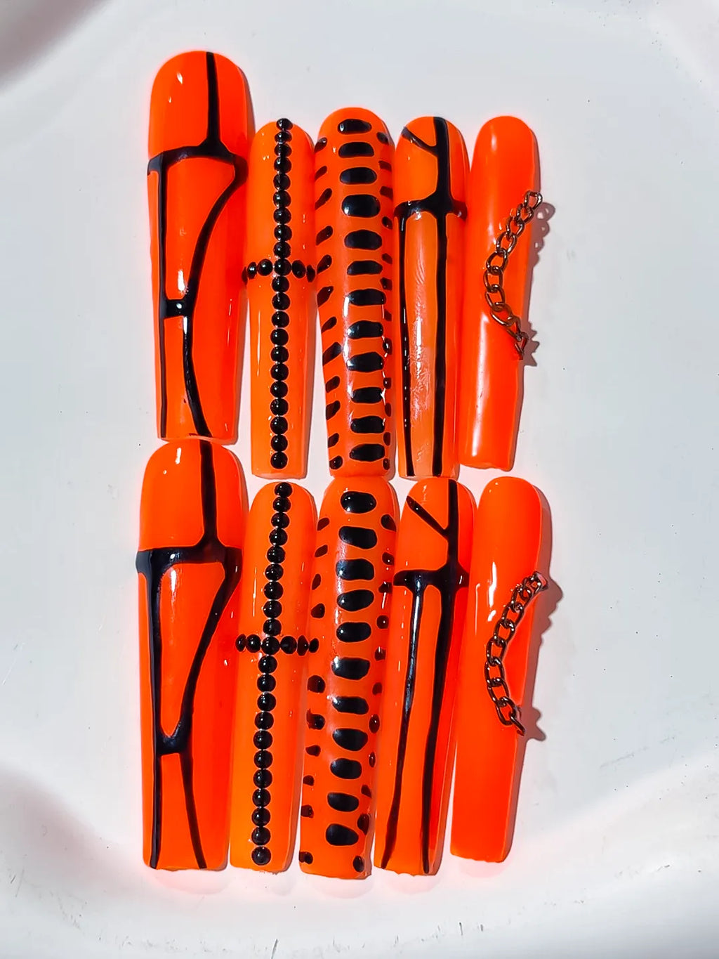 Orange Black Silver Abstract Chain Stud press on nails close up
